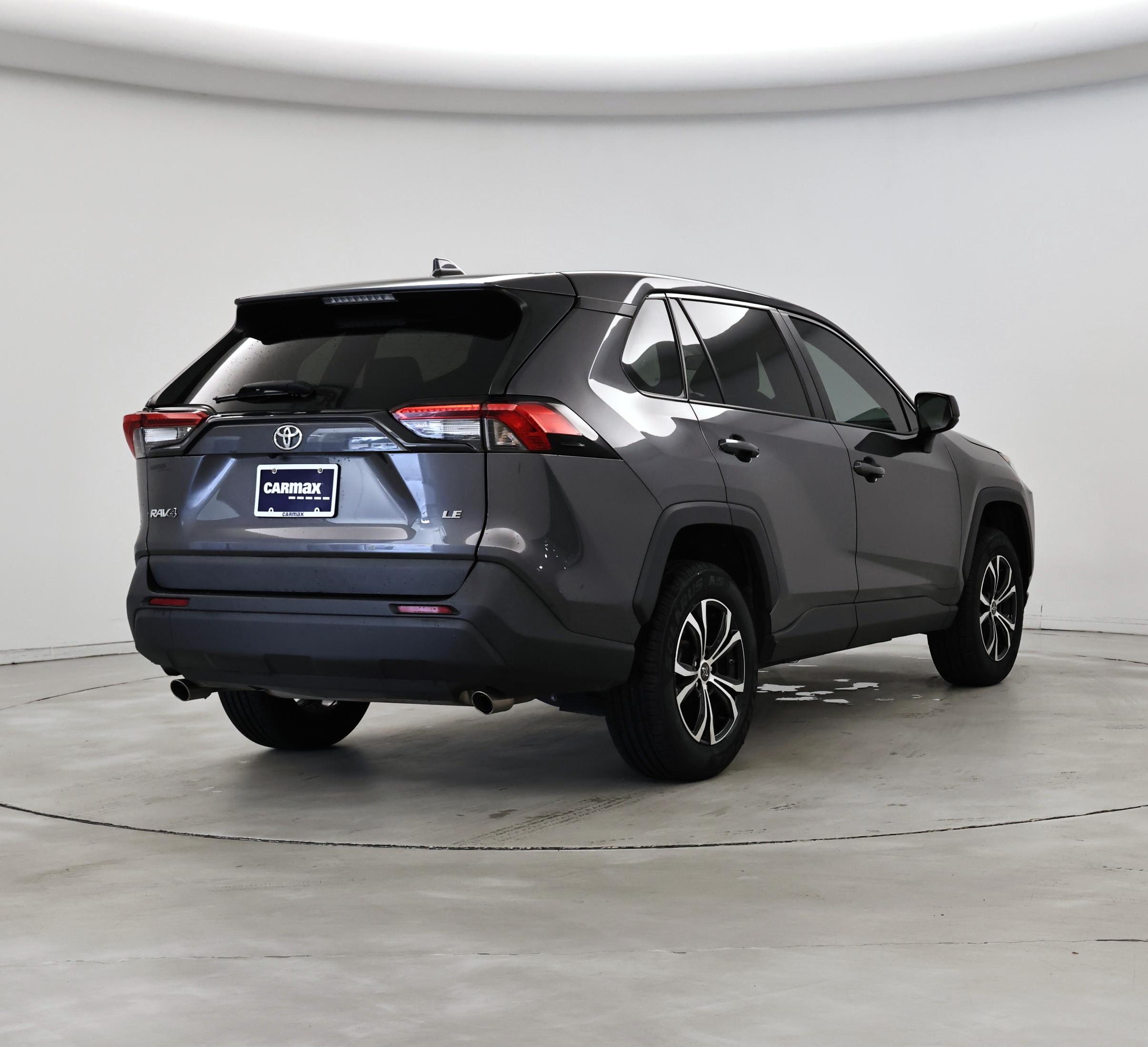 Thumbnail: 2022 Toyota RAV4 - 8