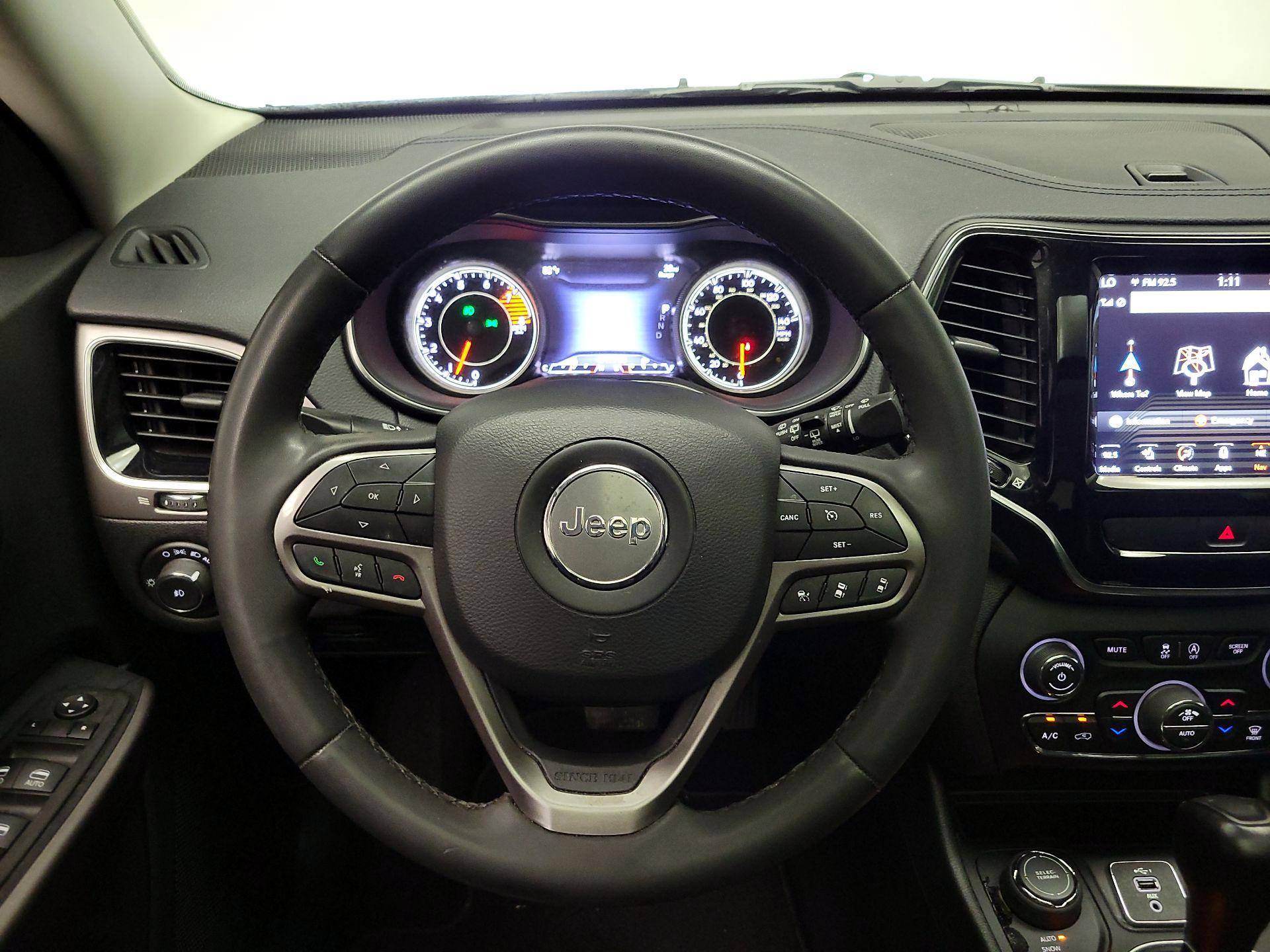 Thumbnail: 2022 Jeep Cherokee - 10
