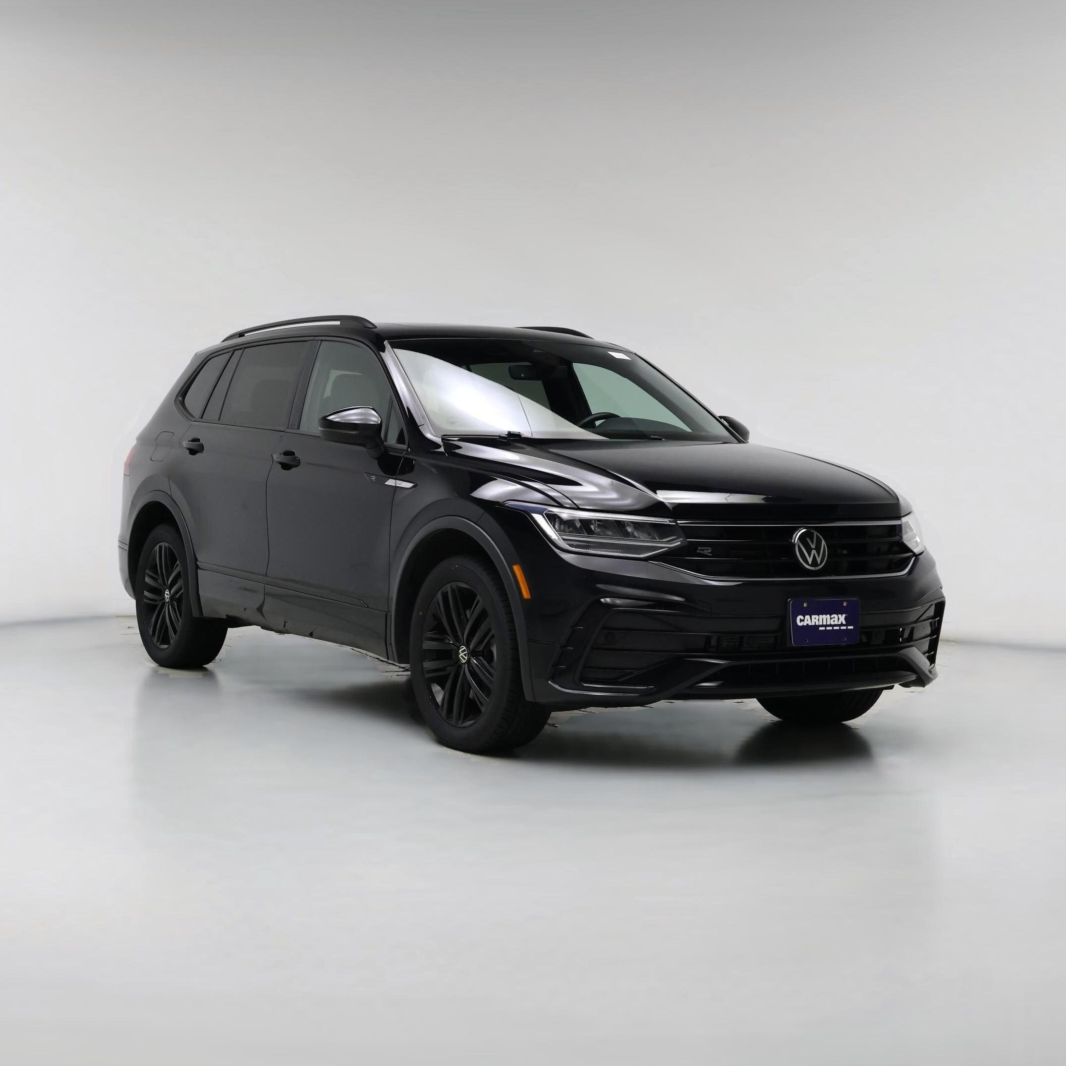 Thumbnail: 2022 Volkswagen Tiguan - 1