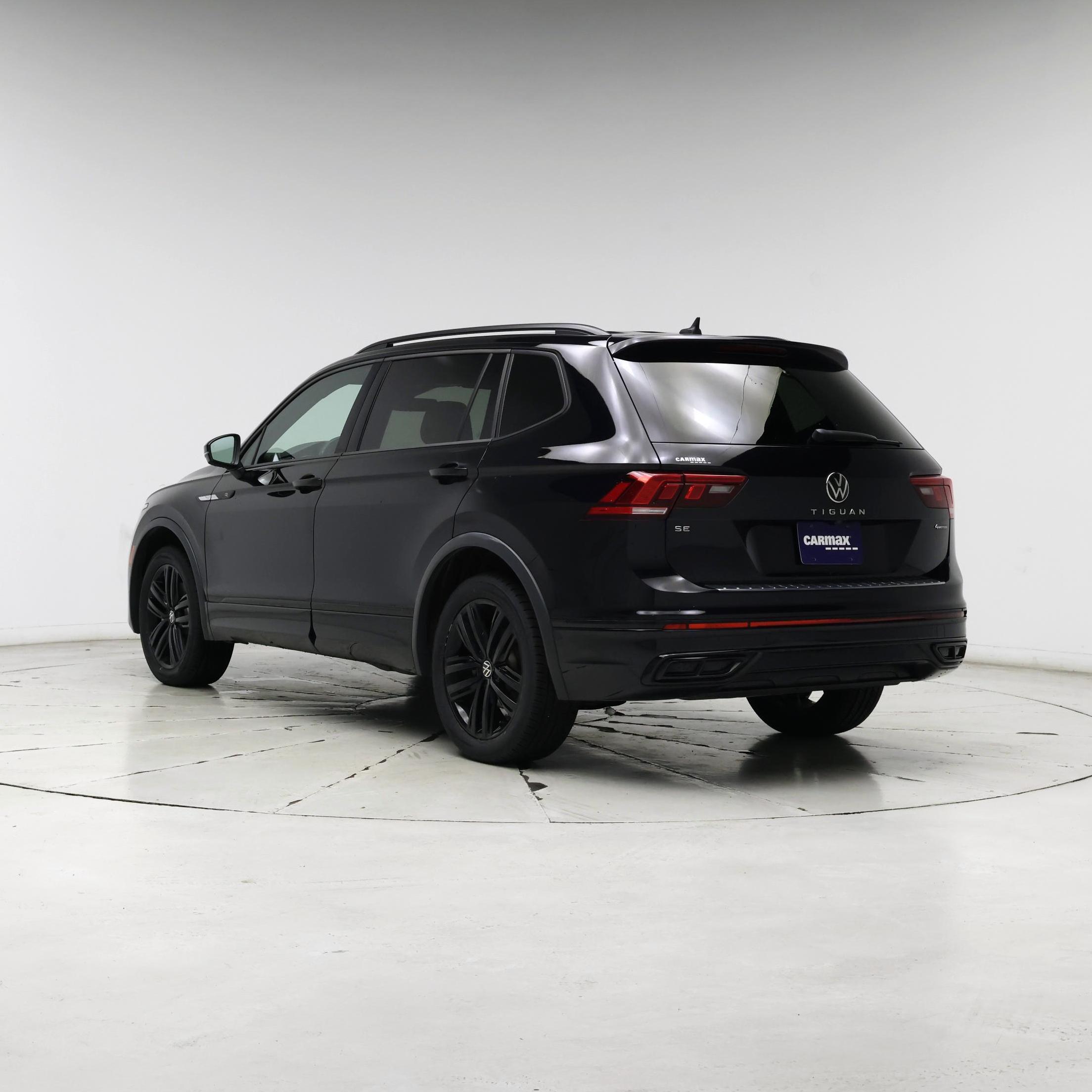 Thumbnail: 2022 Volkswagen Tiguan - 2