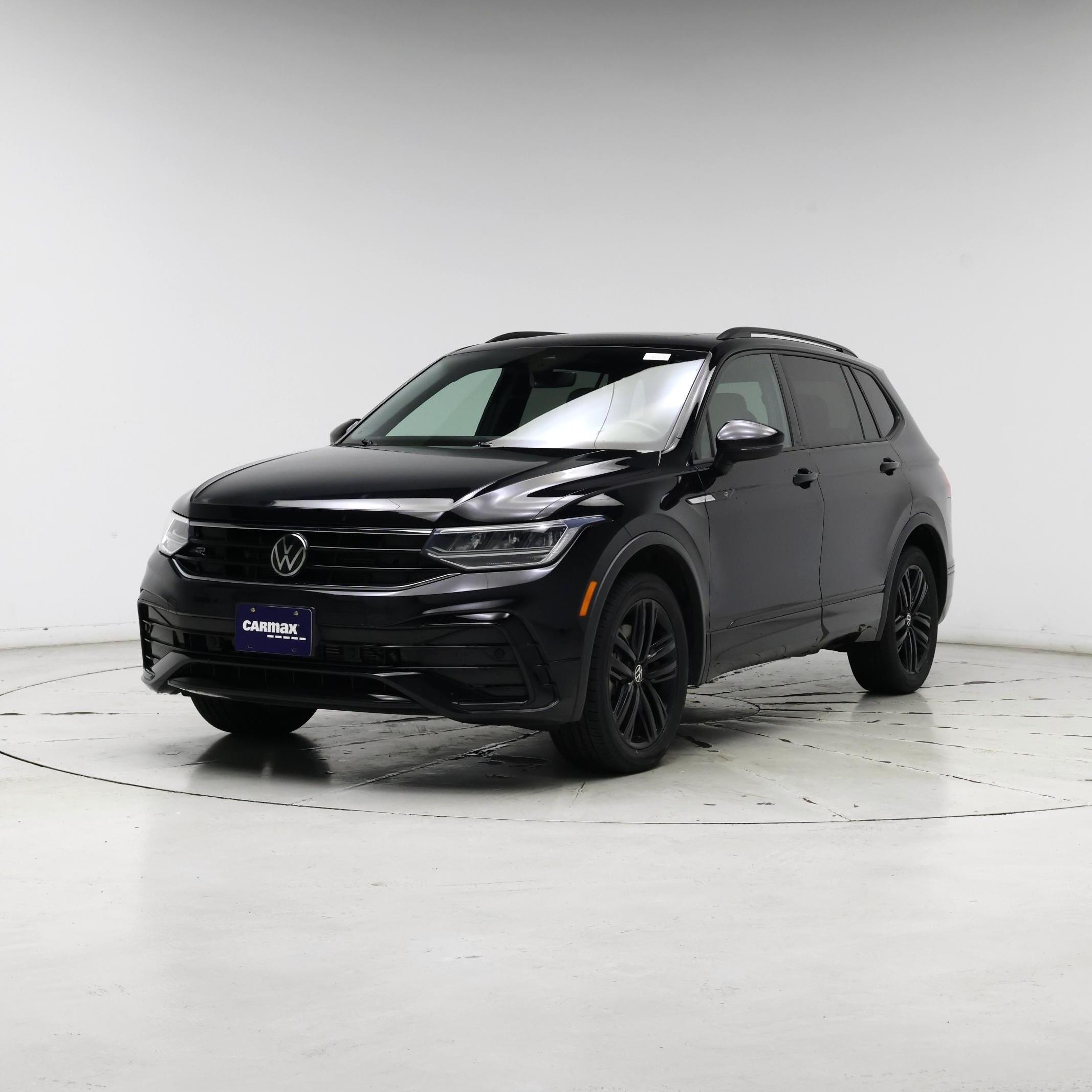 Thumbnail: 2022 Volkswagen Tiguan - 4