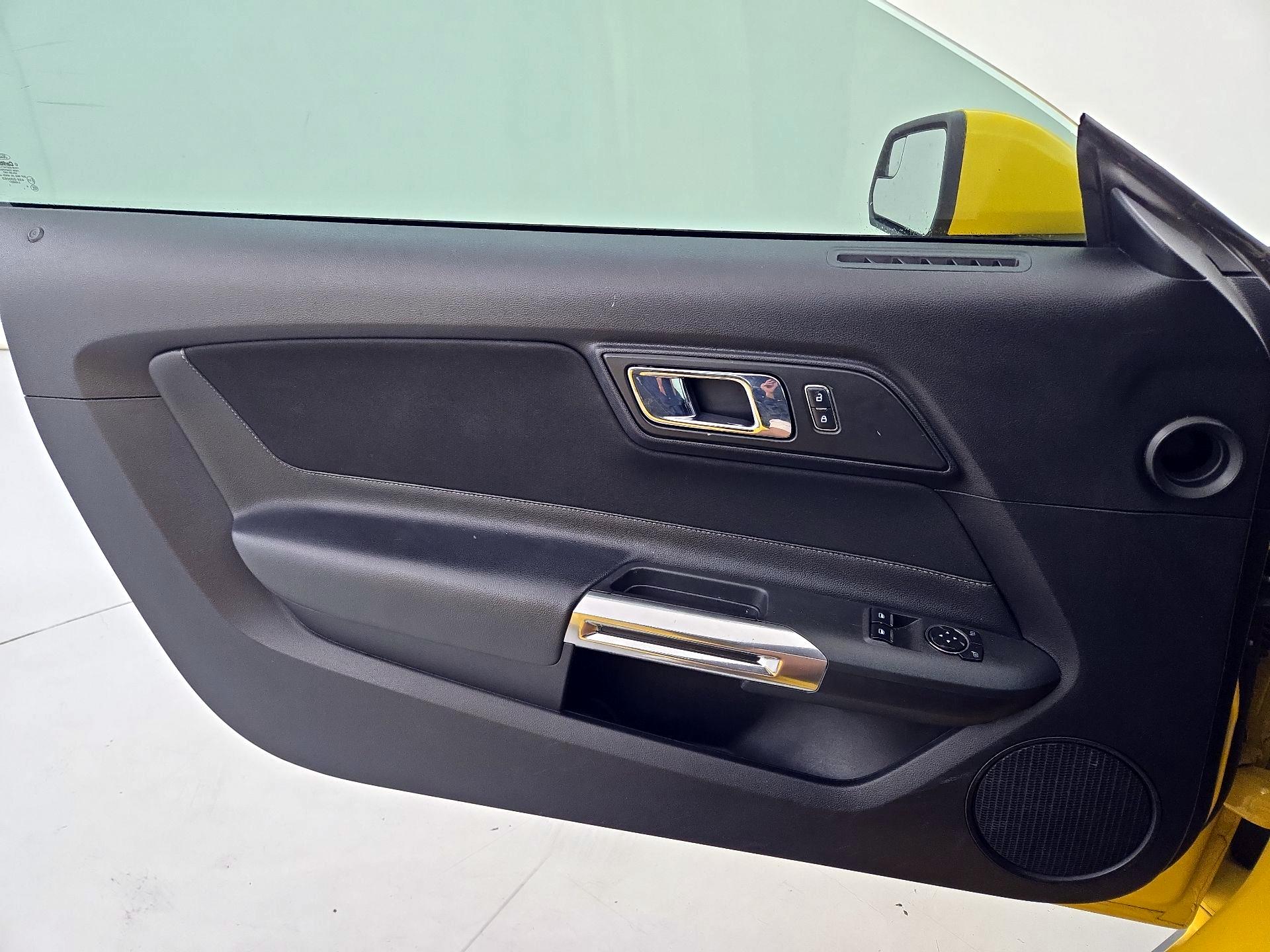 Thumbnail: 2016 Ford Mustang - 12