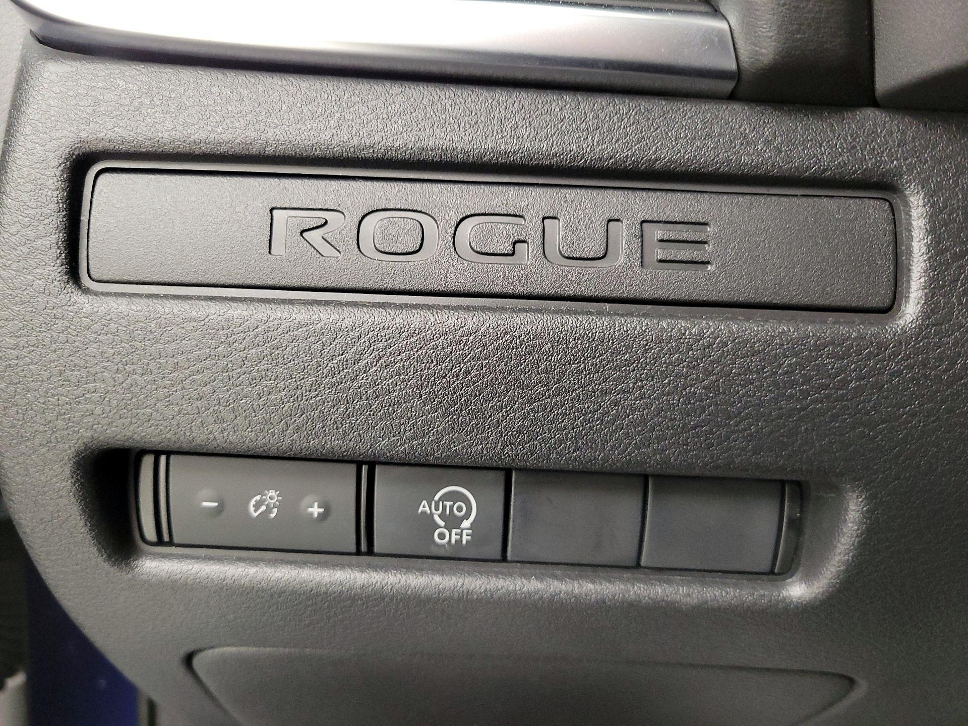 Thumbnail: 2023 Nissan Rogue - 13