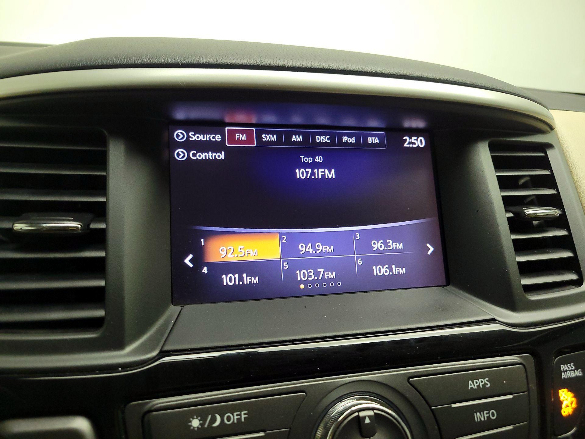 Thumbnail: 2017 Nissan Pathfinder - 15