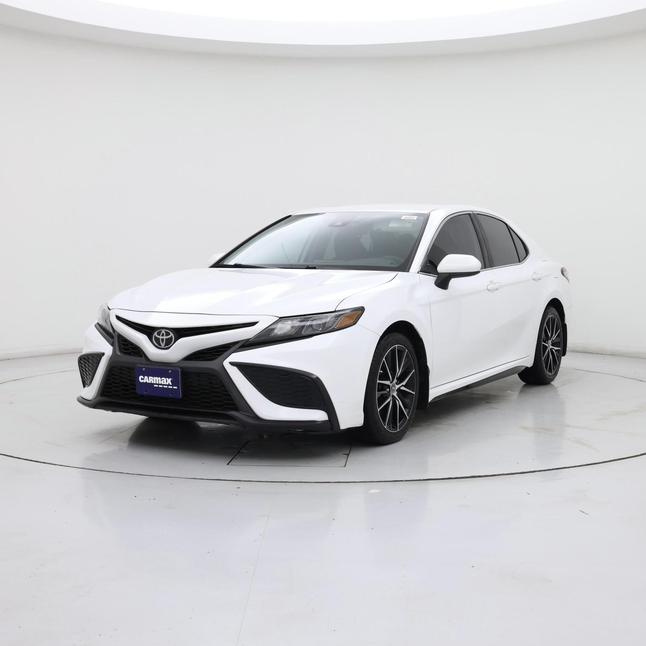Thumbnail: 2021 Toyota Camry - 4