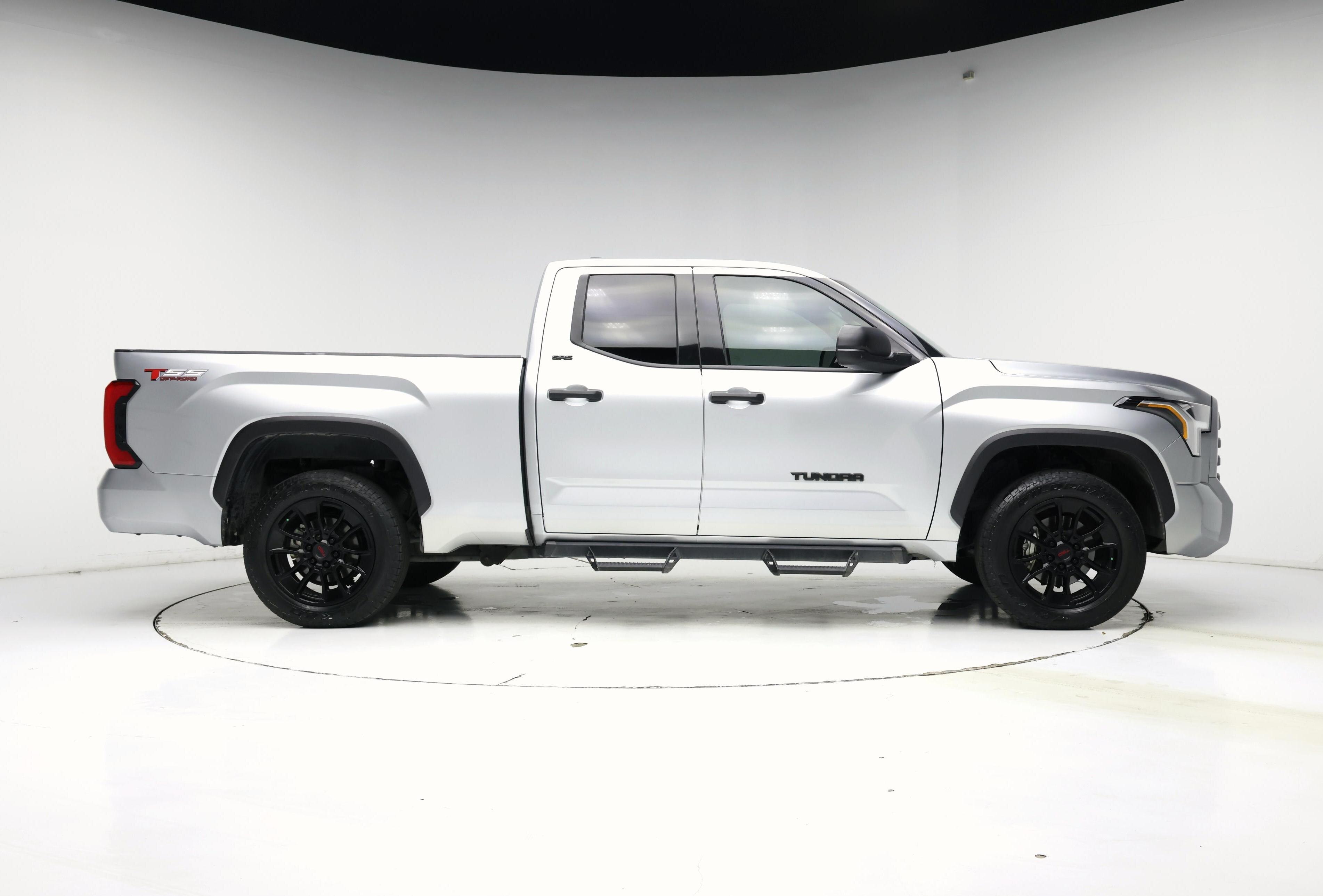 Thumbnail: 2023 Toyota Tundra - 7