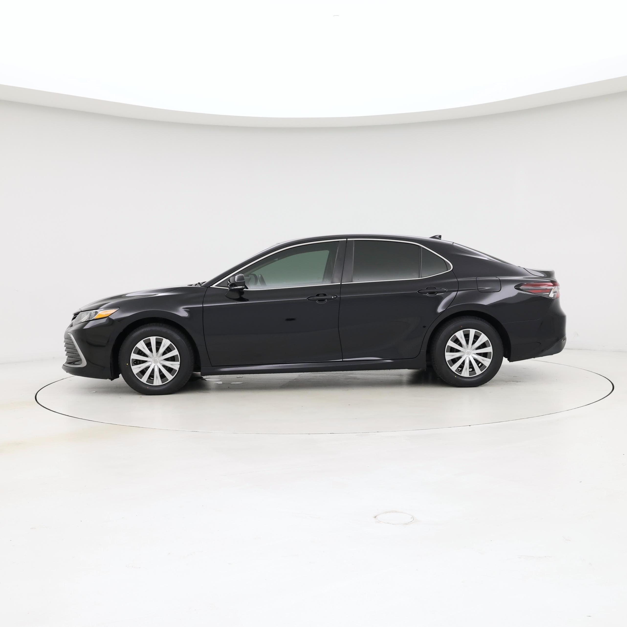 Thumbnail: 2022 Toyota Camry - 3