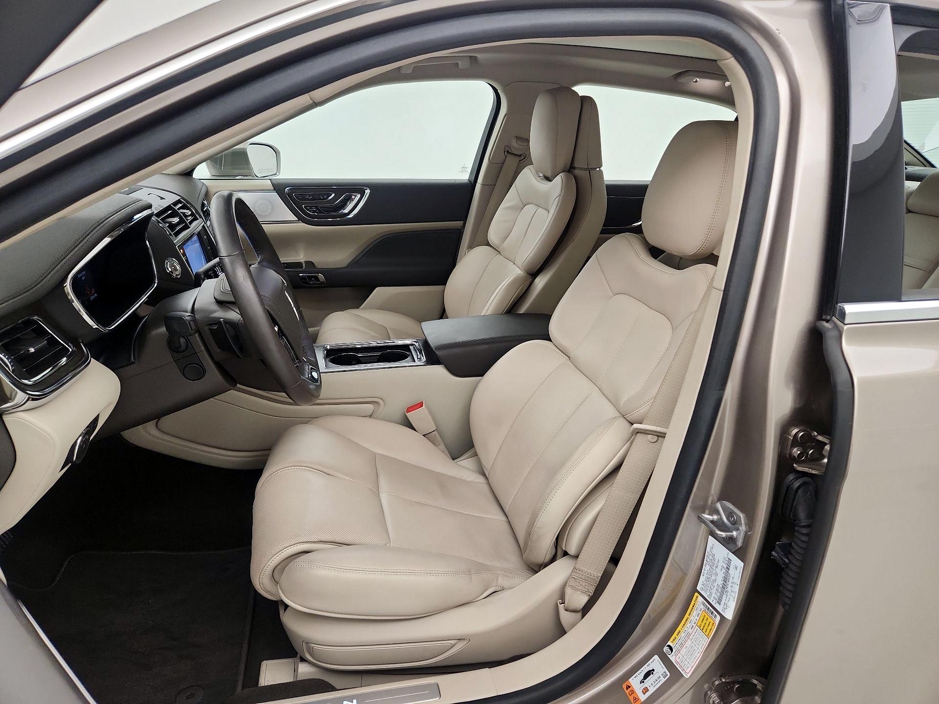 Thumbnail: 2020 Lincoln Continental - 9