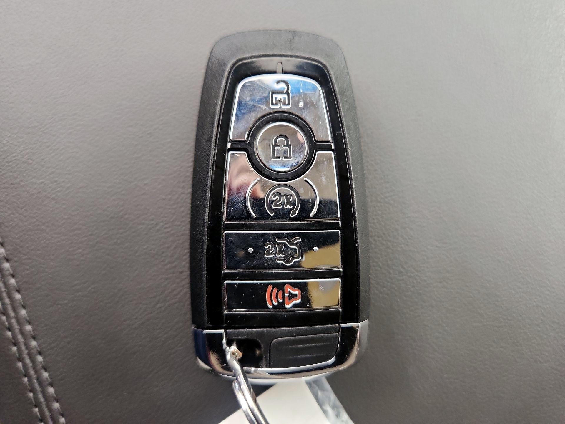 Thumbnail: 2020 Lincoln Continental - 19
