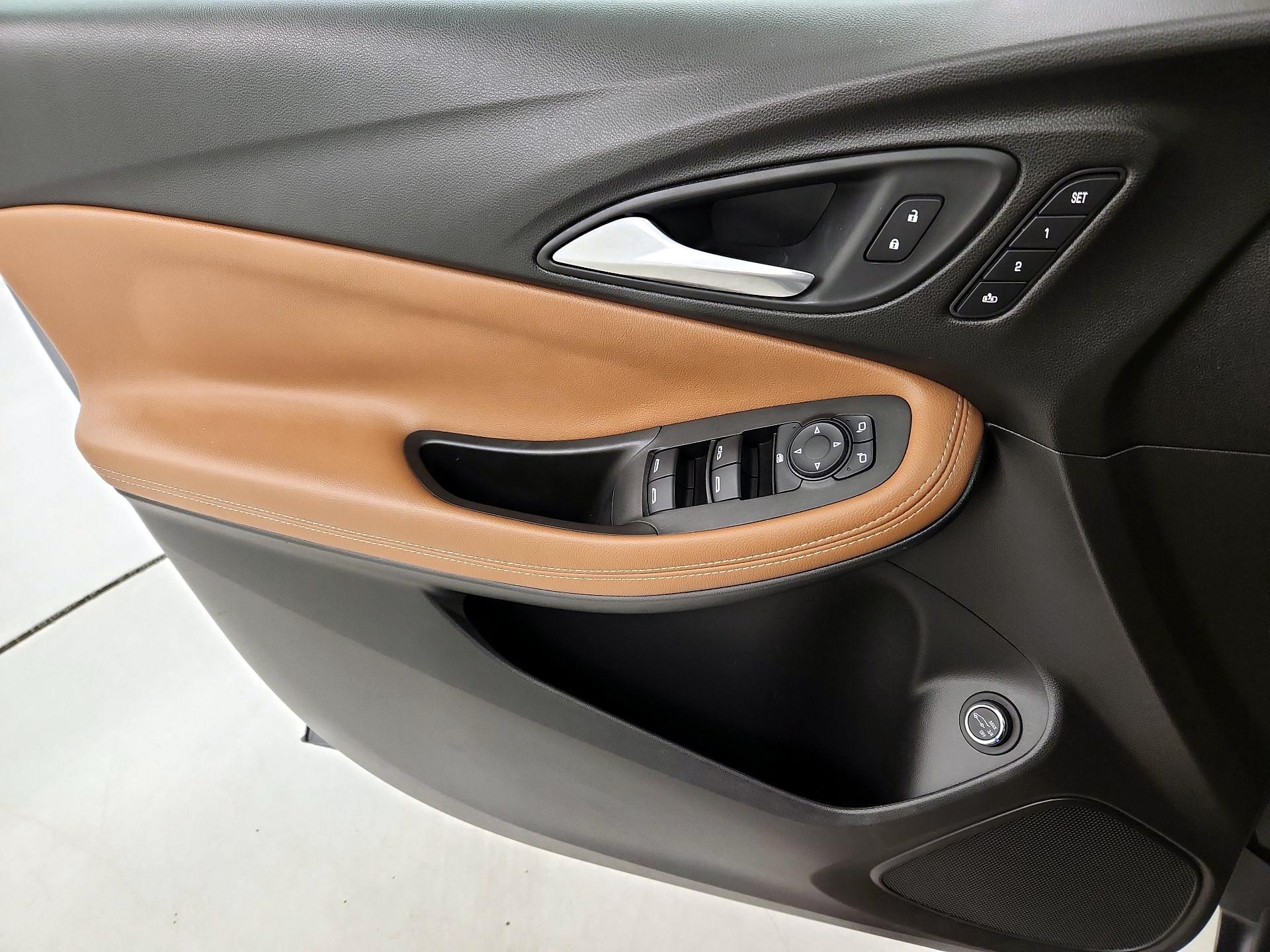 Thumbnail: 2020 Buick Encore GX - 12