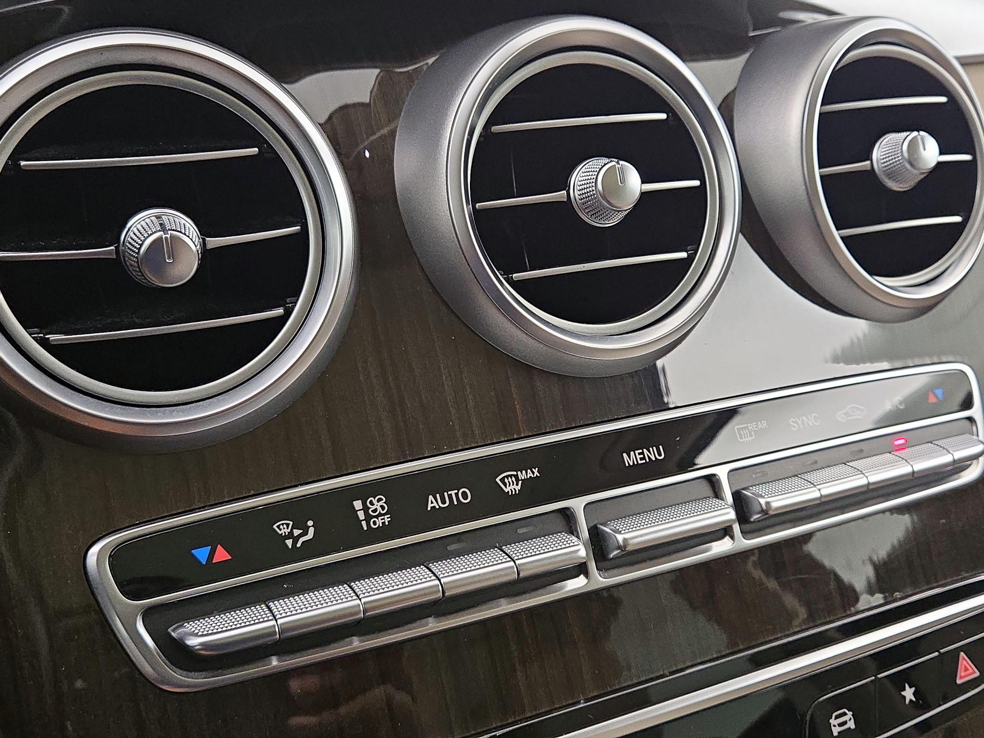 Thumbnail: 2020 Mercedes-Benz GLC - 16