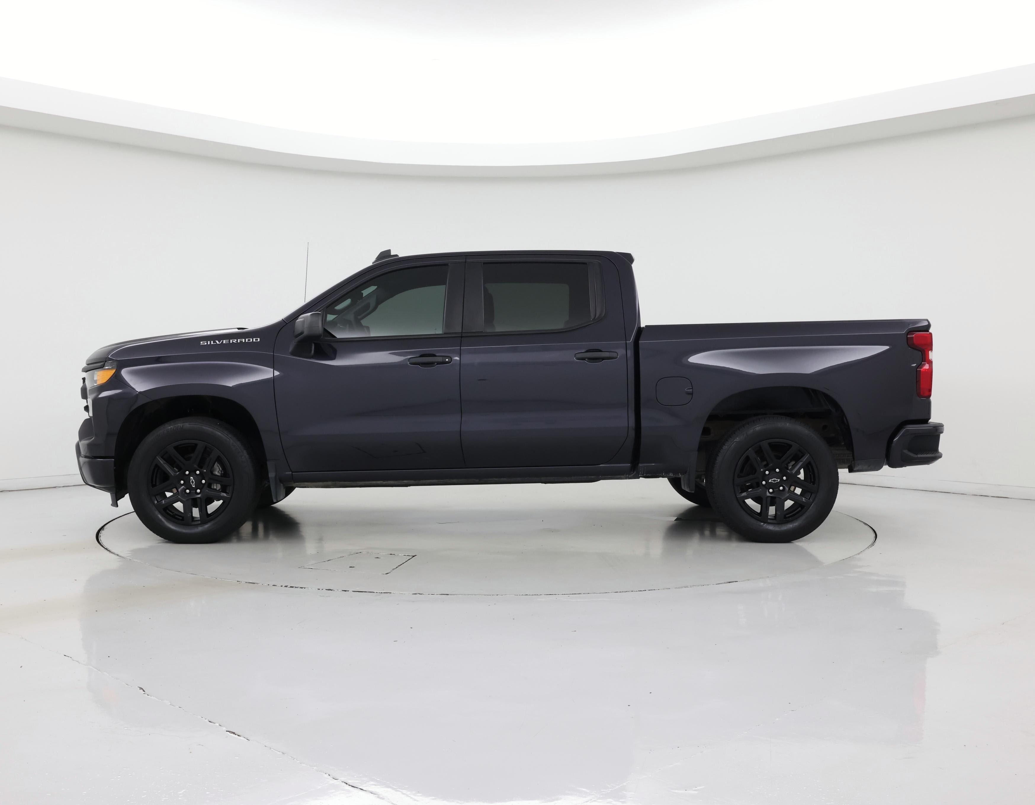 Thumbnail: 2022 Chevrolet Silverado 1500 - 3