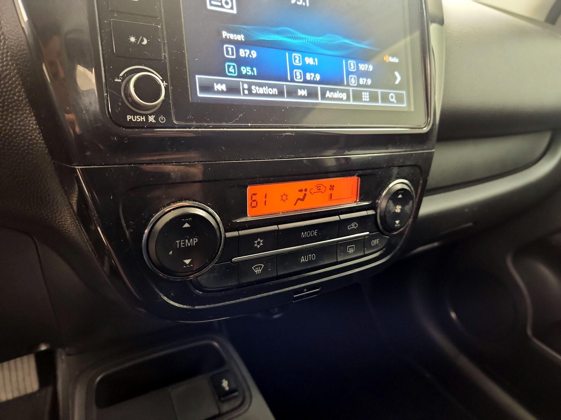Thumbnail: 2021 Mitsubishi Mirage G4 - 16