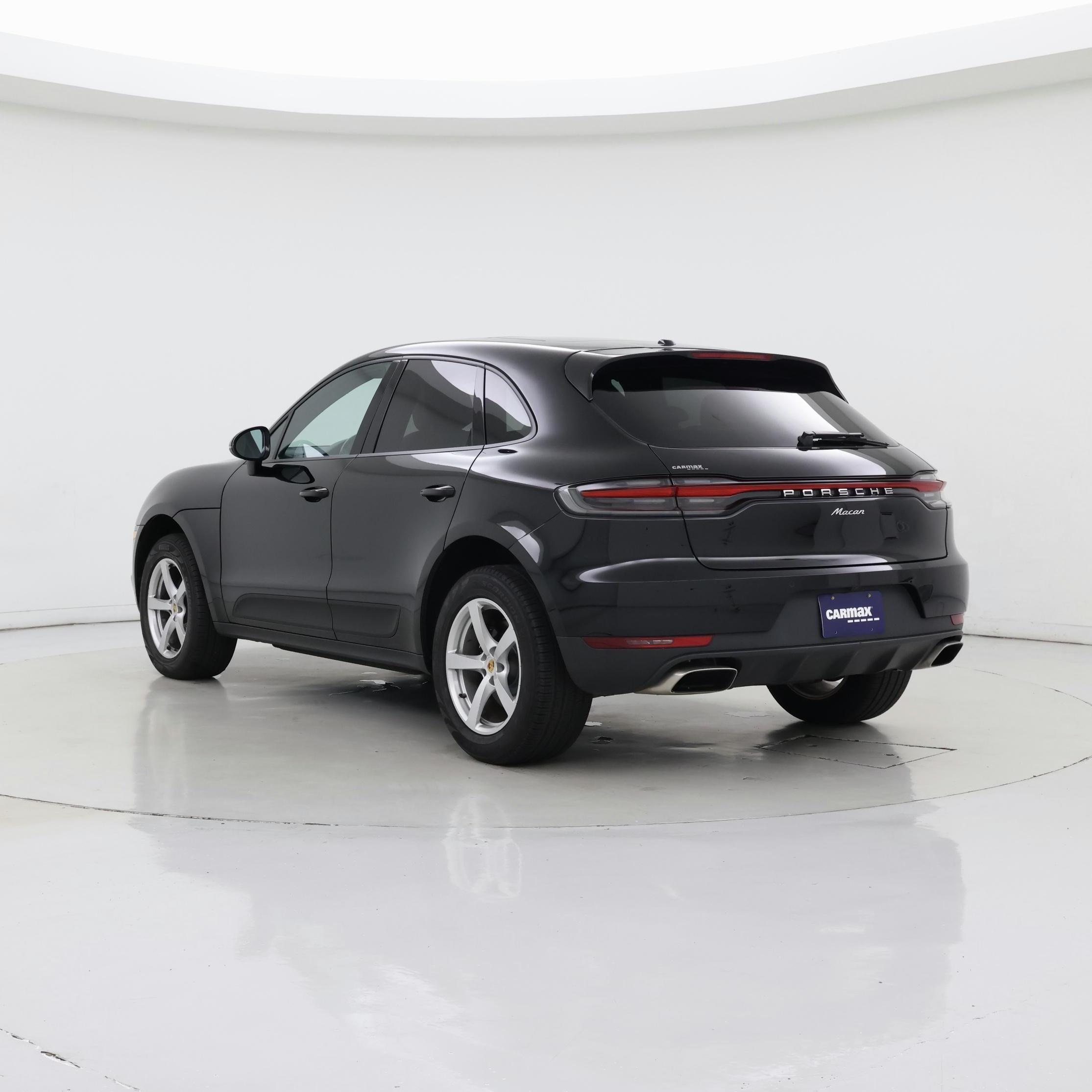 Thumbnail: 2020 Porsche Macan - 2