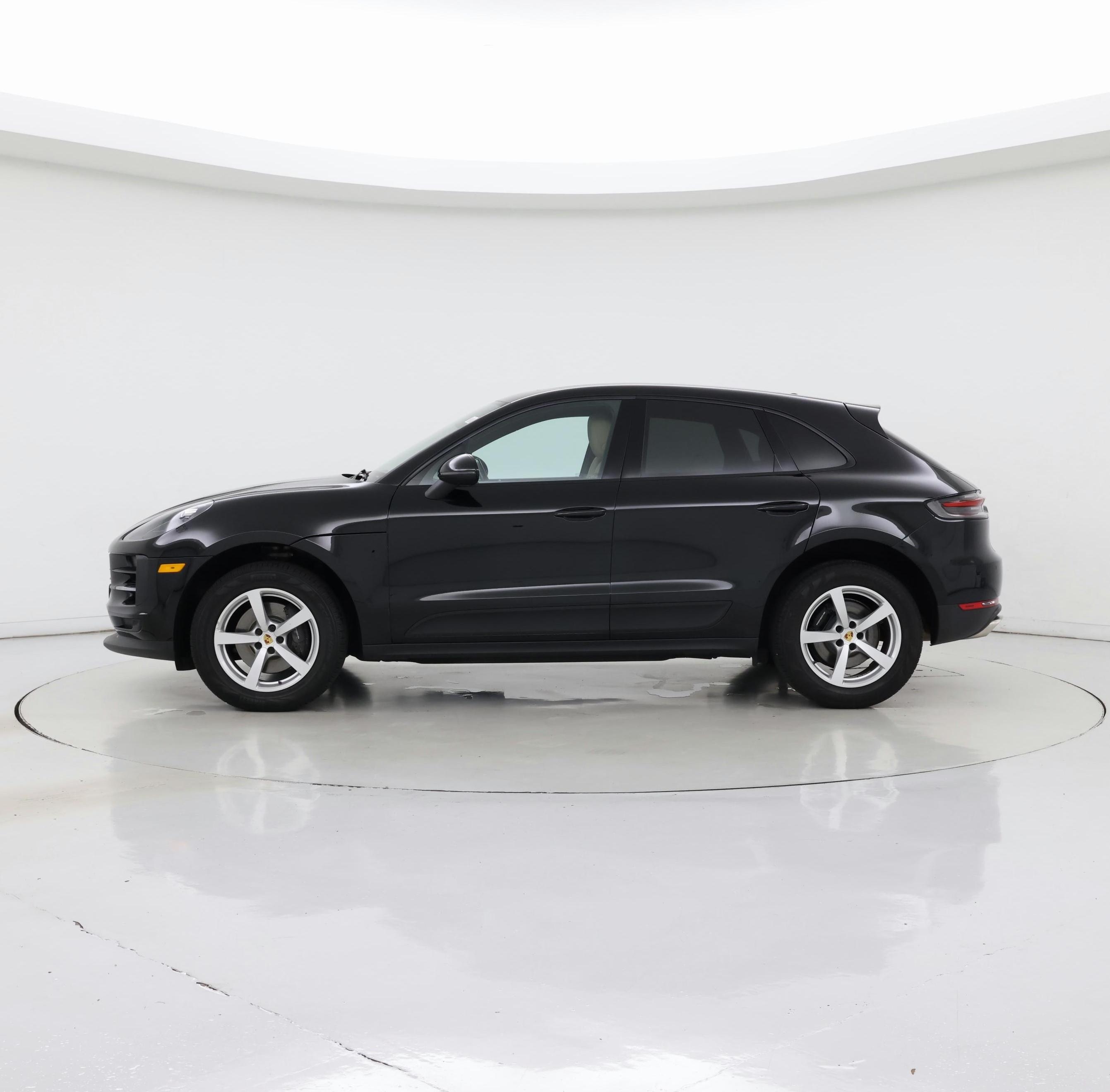 Thumbnail: 2020 Porsche Macan - 3