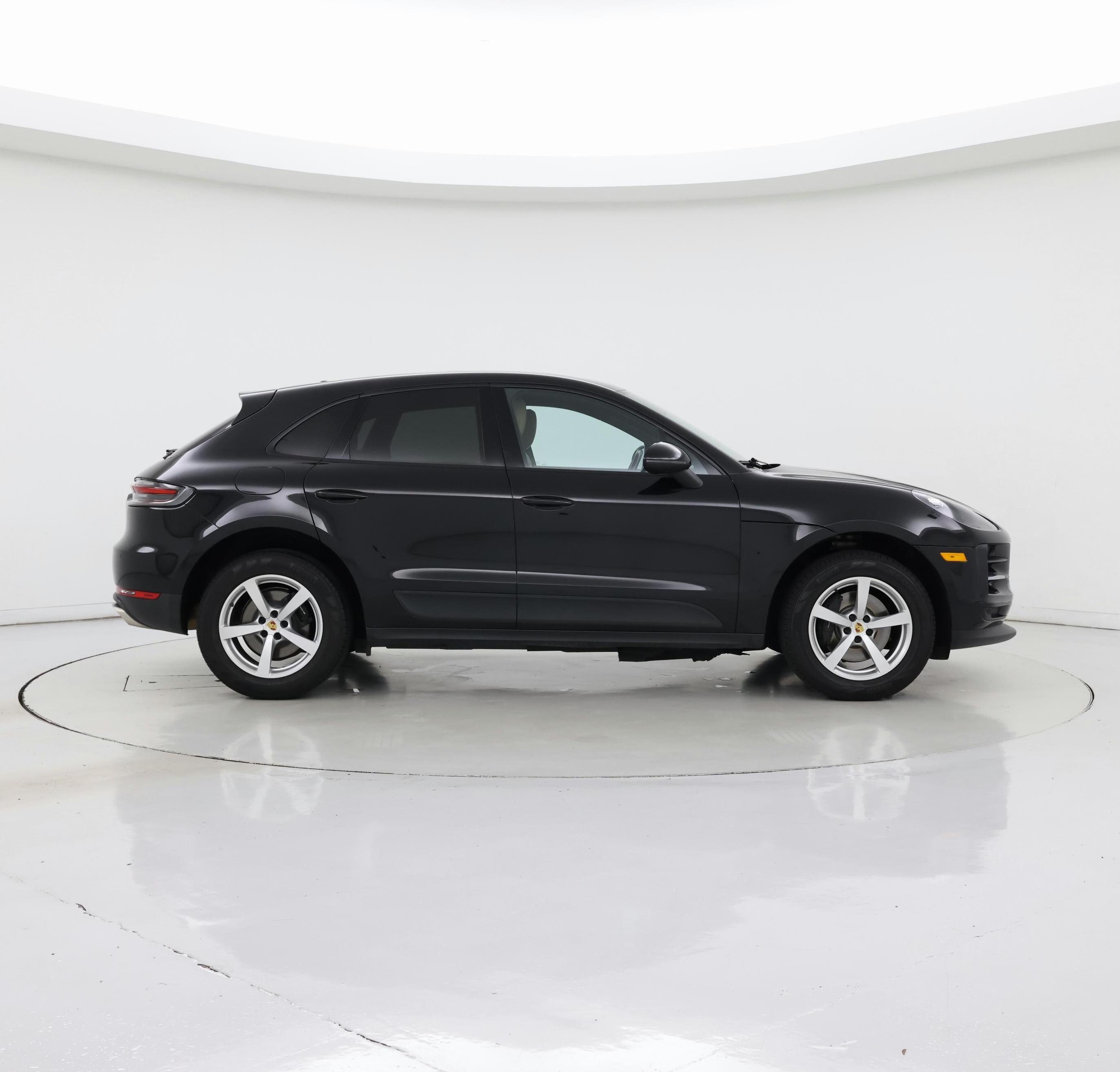 Thumbnail: 2020 Porsche Macan - 7