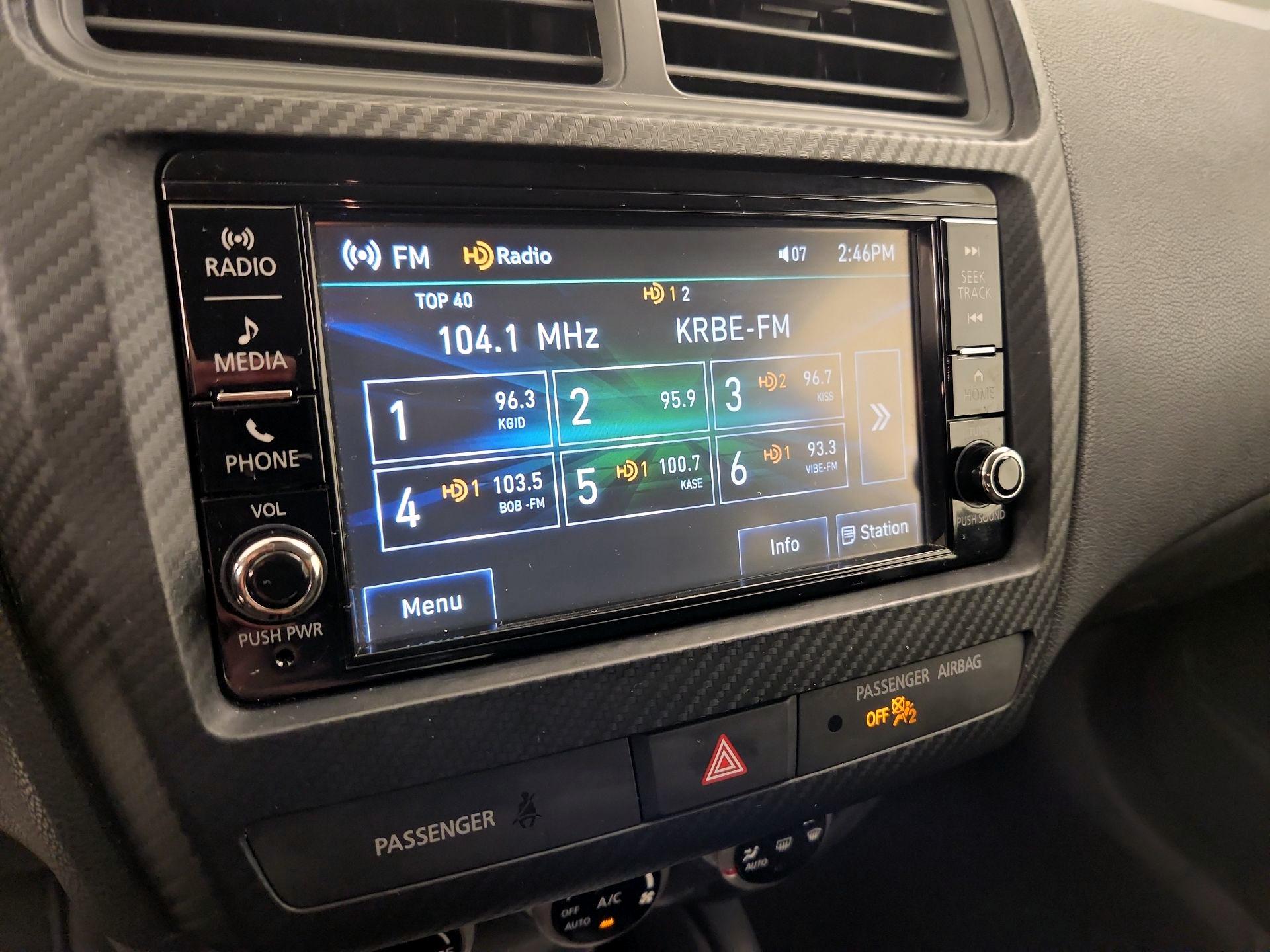 Thumbnail: 2022 Mitsubishi Outlander Sport - 15