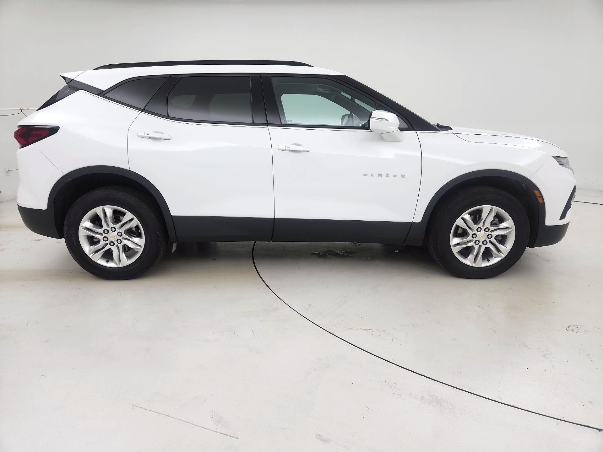 Thumbnail: 2022 Chevrolet Blazer - 4