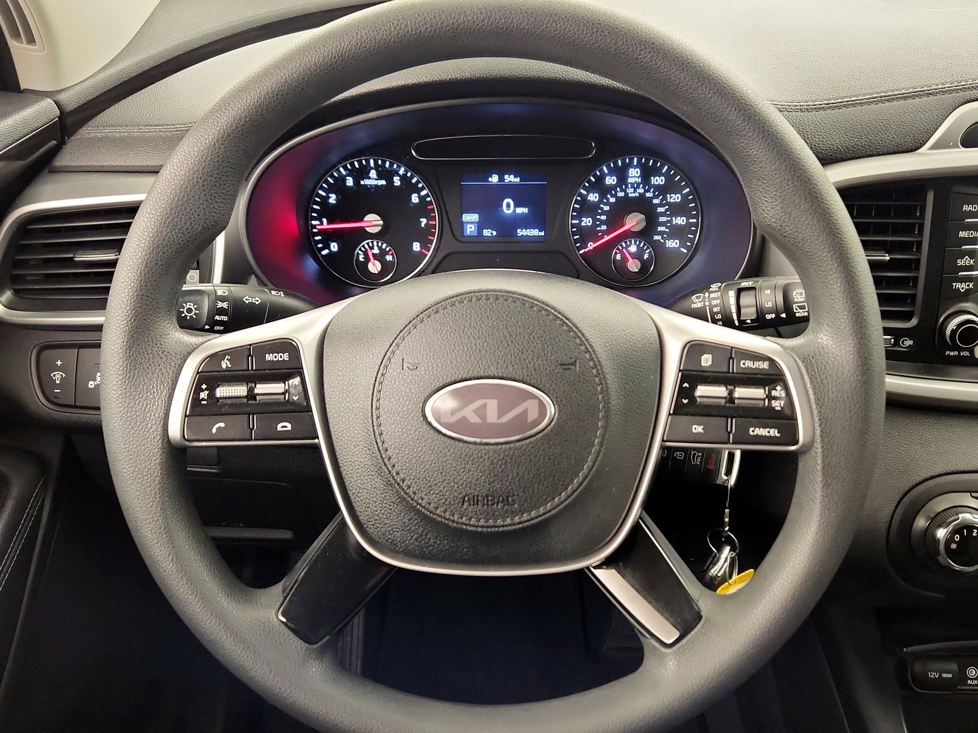 Thumbnail: 2020 Kia Sorento - 10