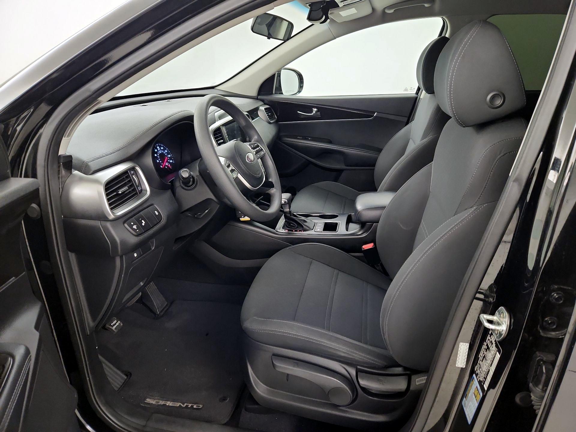 Thumbnail: 2020 Kia Sorento - 11