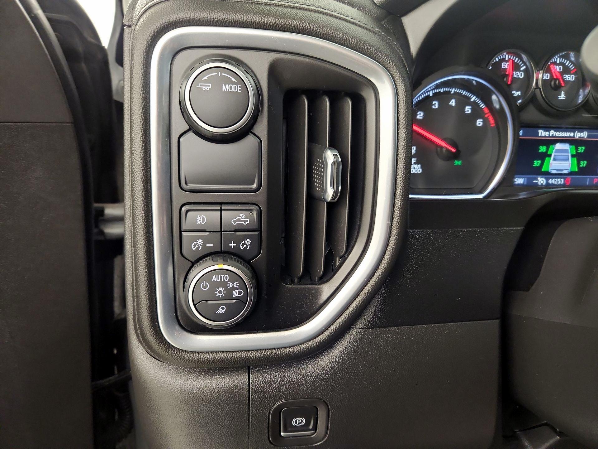 Thumbnail: 2022 Chevrolet Silverado 1500 - 13