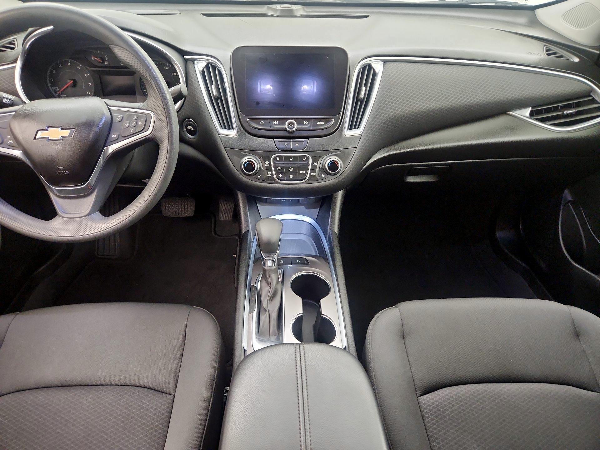 Thumbnail: 2021 Chevrolet Malibu - 9