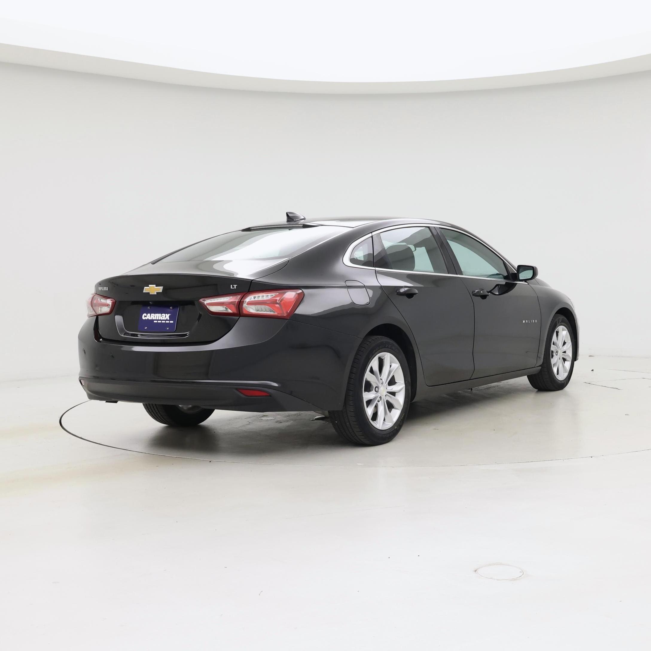 Thumbnail: 2021 Chevrolet Malibu - 8