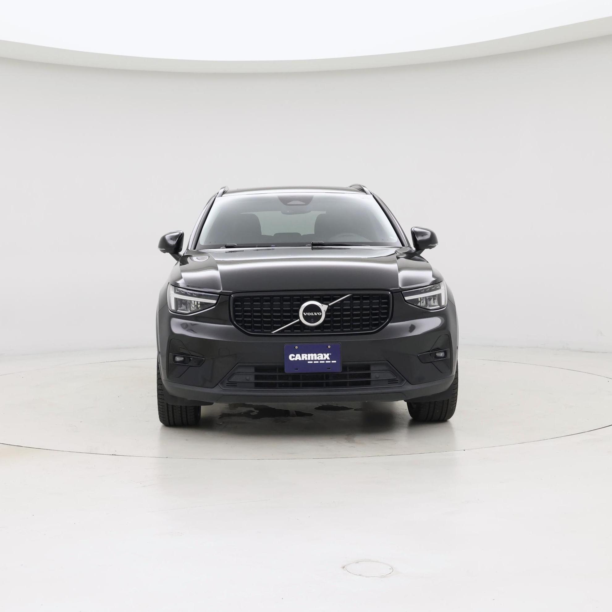 Thumbnail: 2023 Volvo XC40 - 5