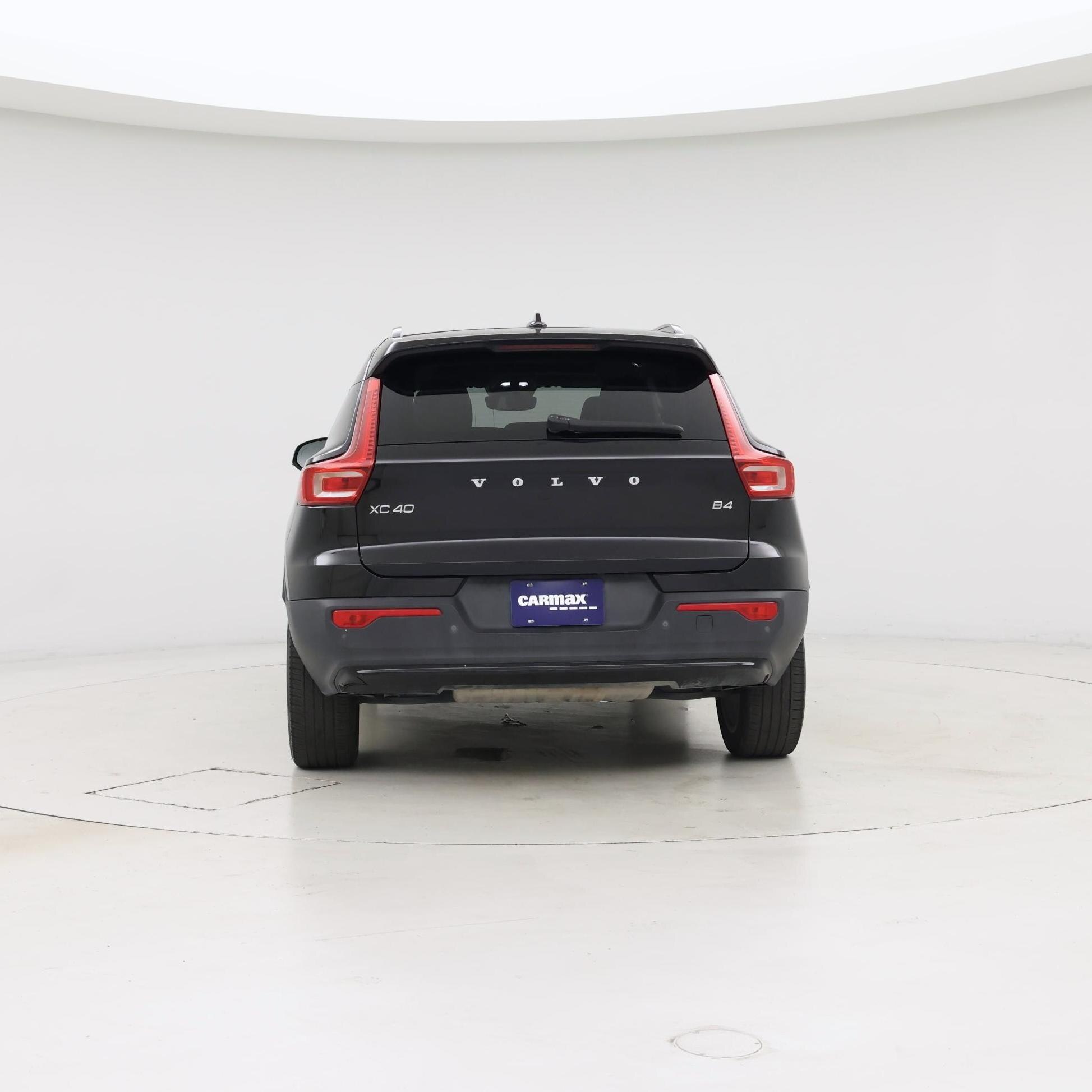 Thumbnail: 2023 Volvo XC40 - 6
