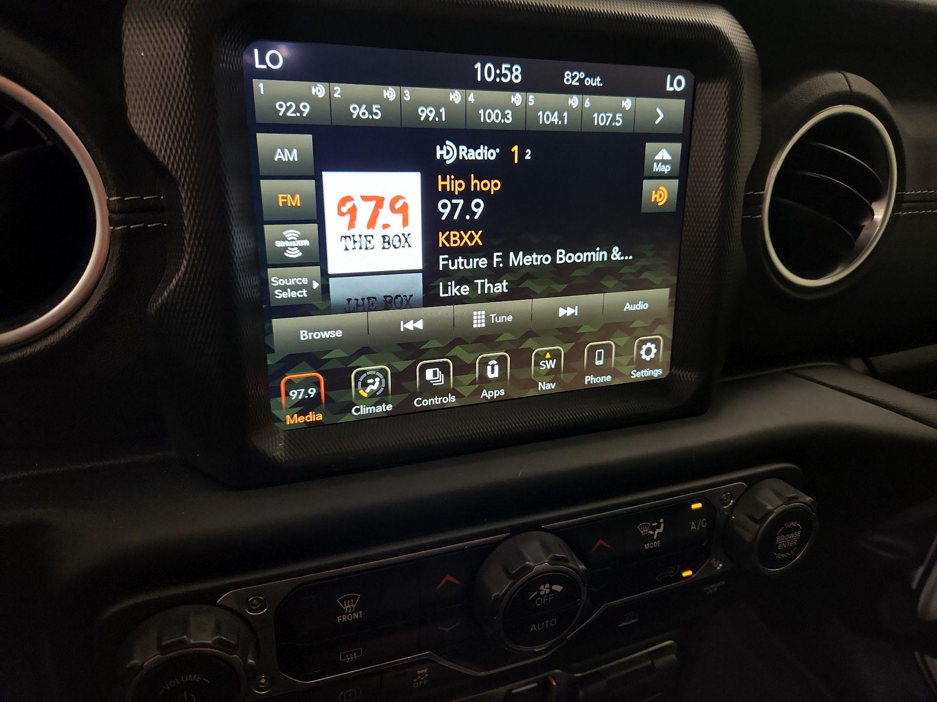 Thumbnail: 2023 Jeep Wrangler - 16