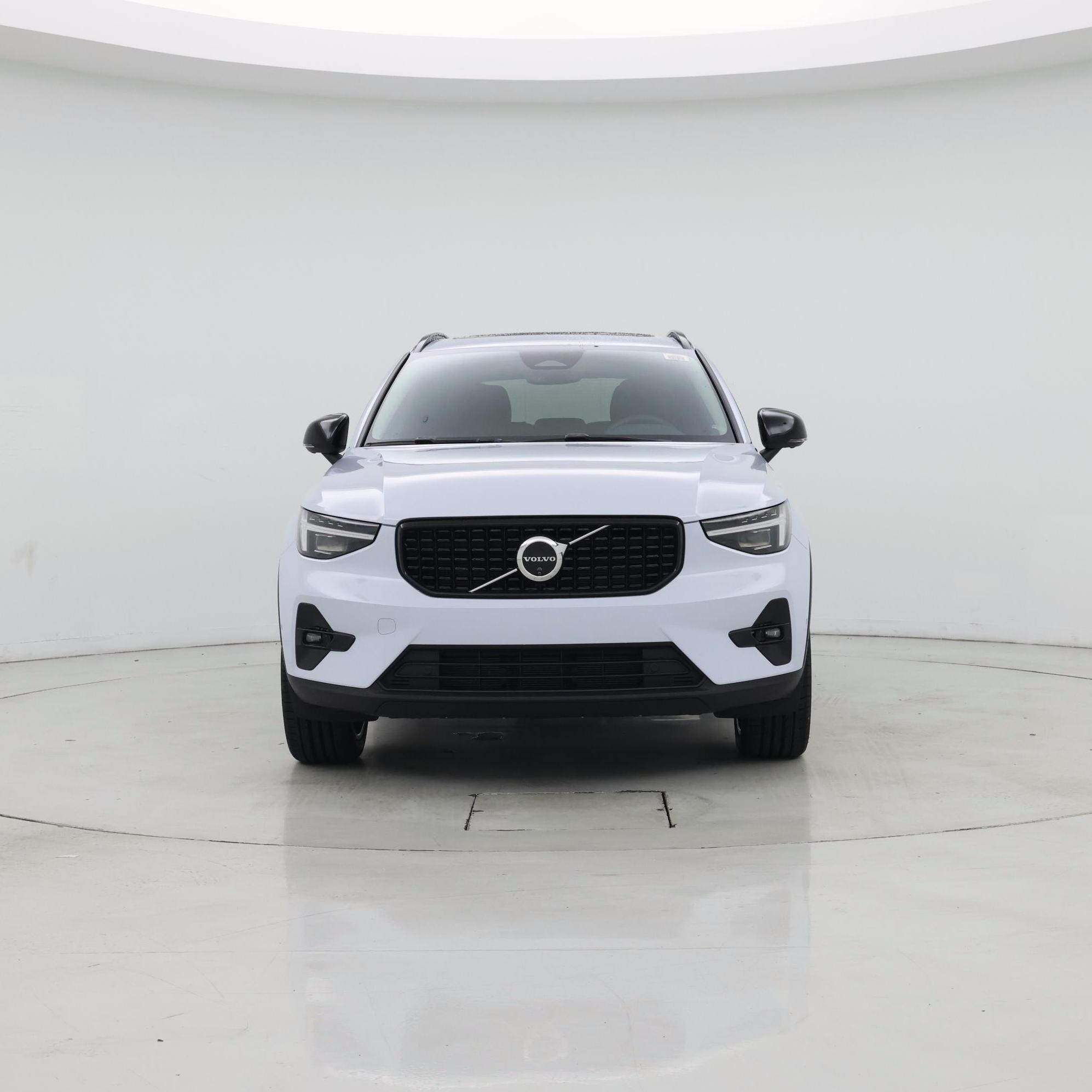 Thumbnail: 2024 Volvo XC40 - 5