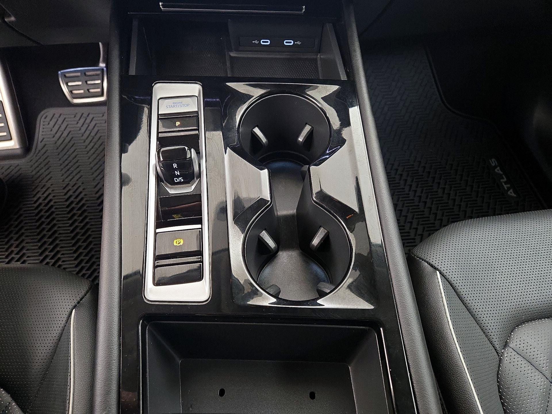 Thumbnail: 2024 Volkswagen Atlas - 18
