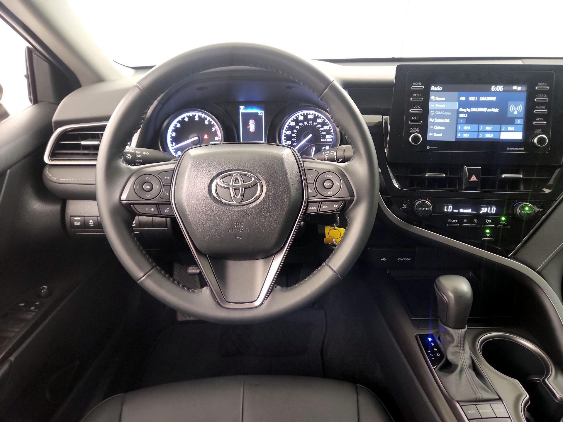 Thumbnail: 2023 Toyota Camry - 10