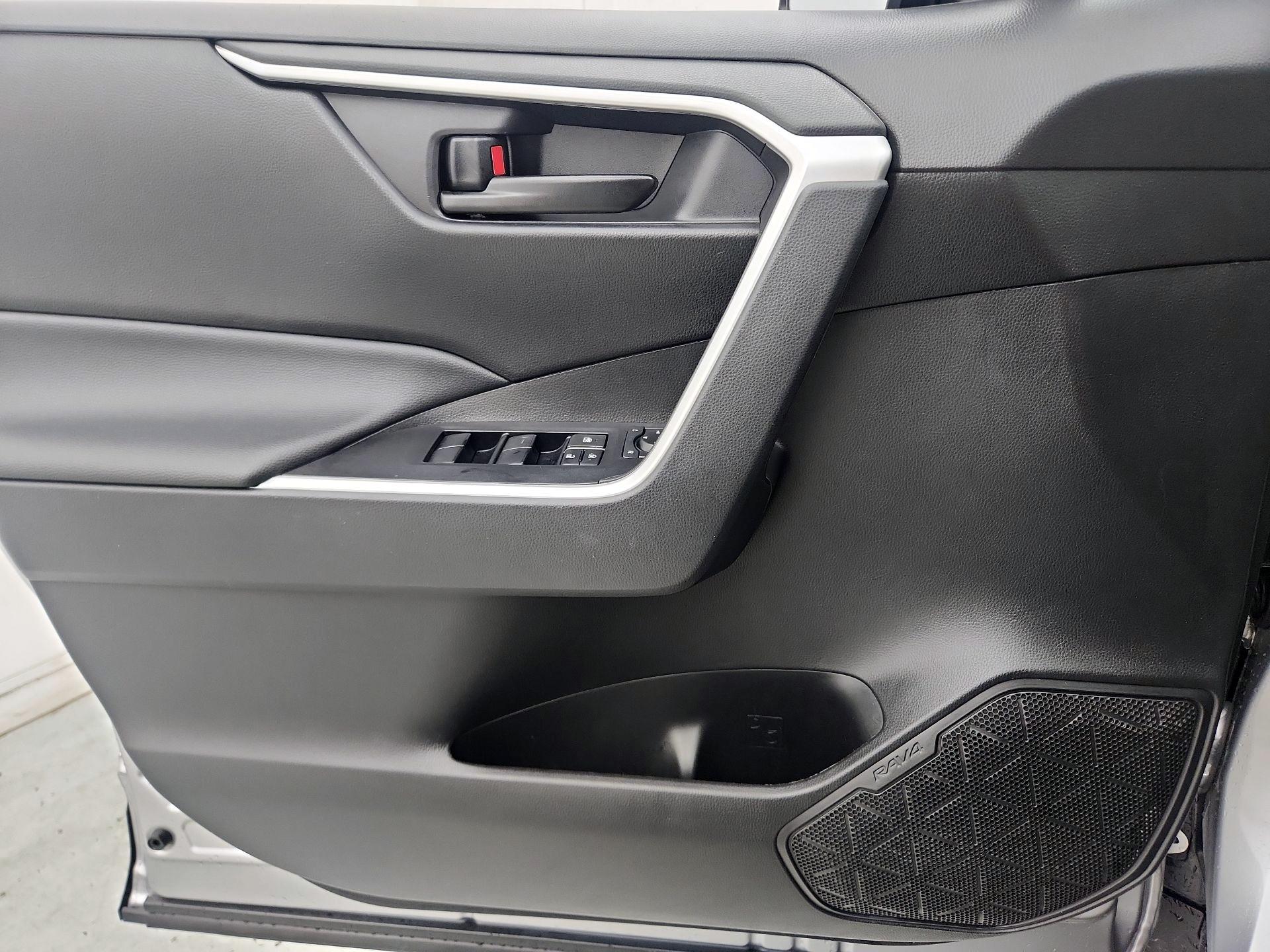 Thumbnail: 2023 Toyota RAV4 - 12