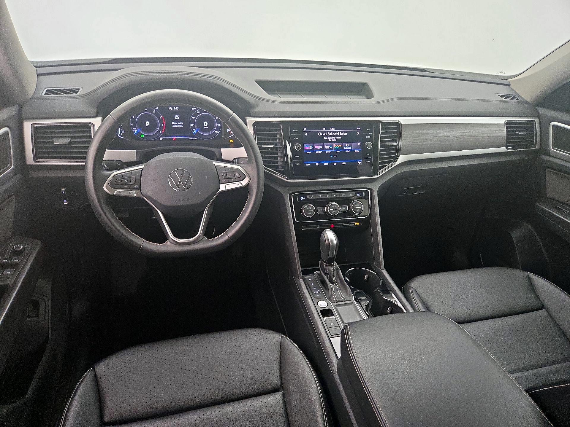 Thumbnail: 2023 Volkswagen Atlas - 9
