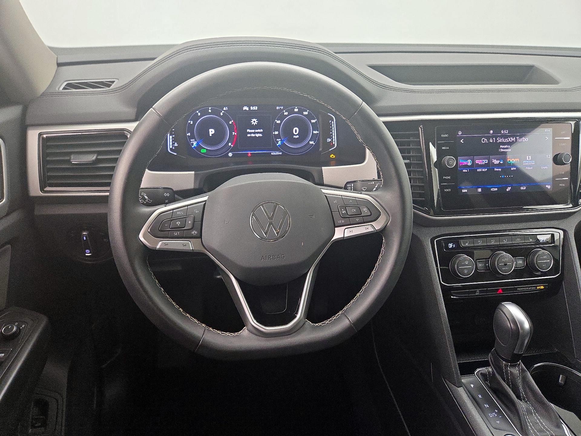 Thumbnail: 2023 Volkswagen Atlas - 10