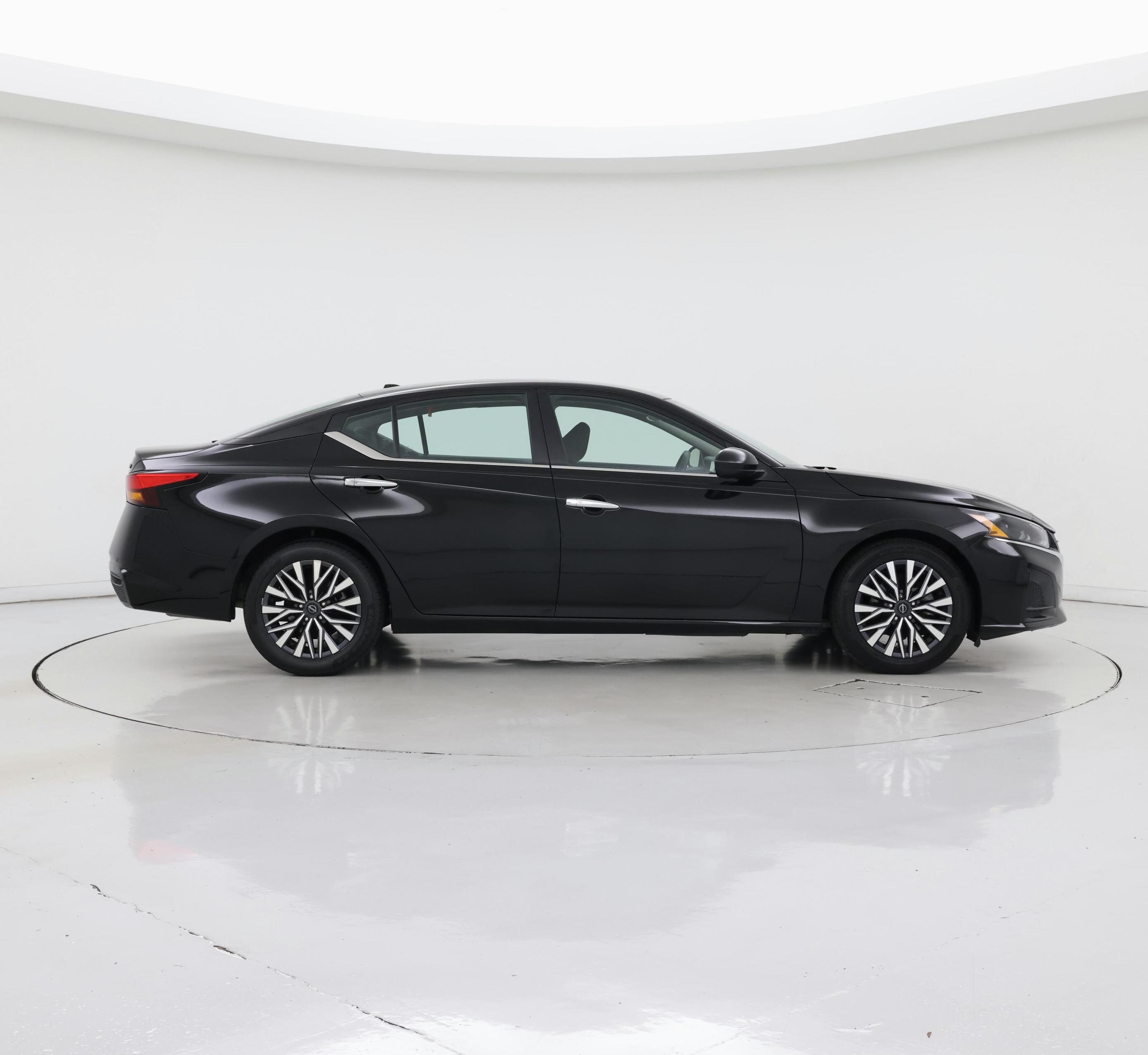 Thumbnail: 2024 Nissan Altima - 7