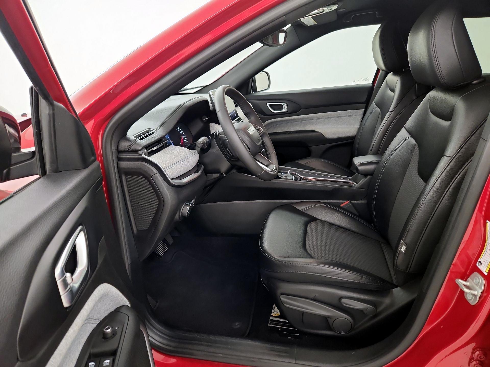 Thumbnail: 2024 Jeep Compass - 11
