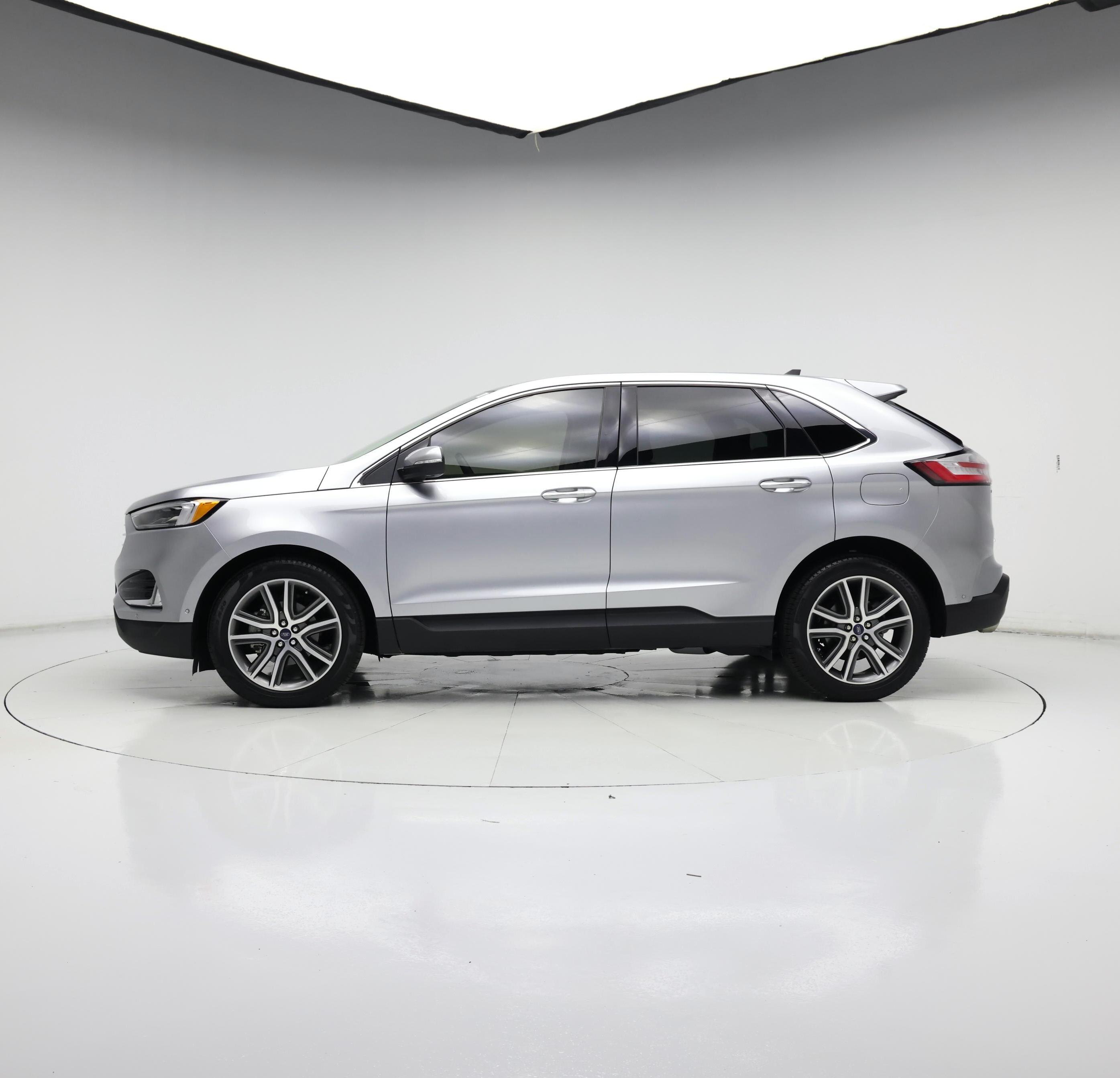 Thumbnail: 2020 Ford Edge - 3
