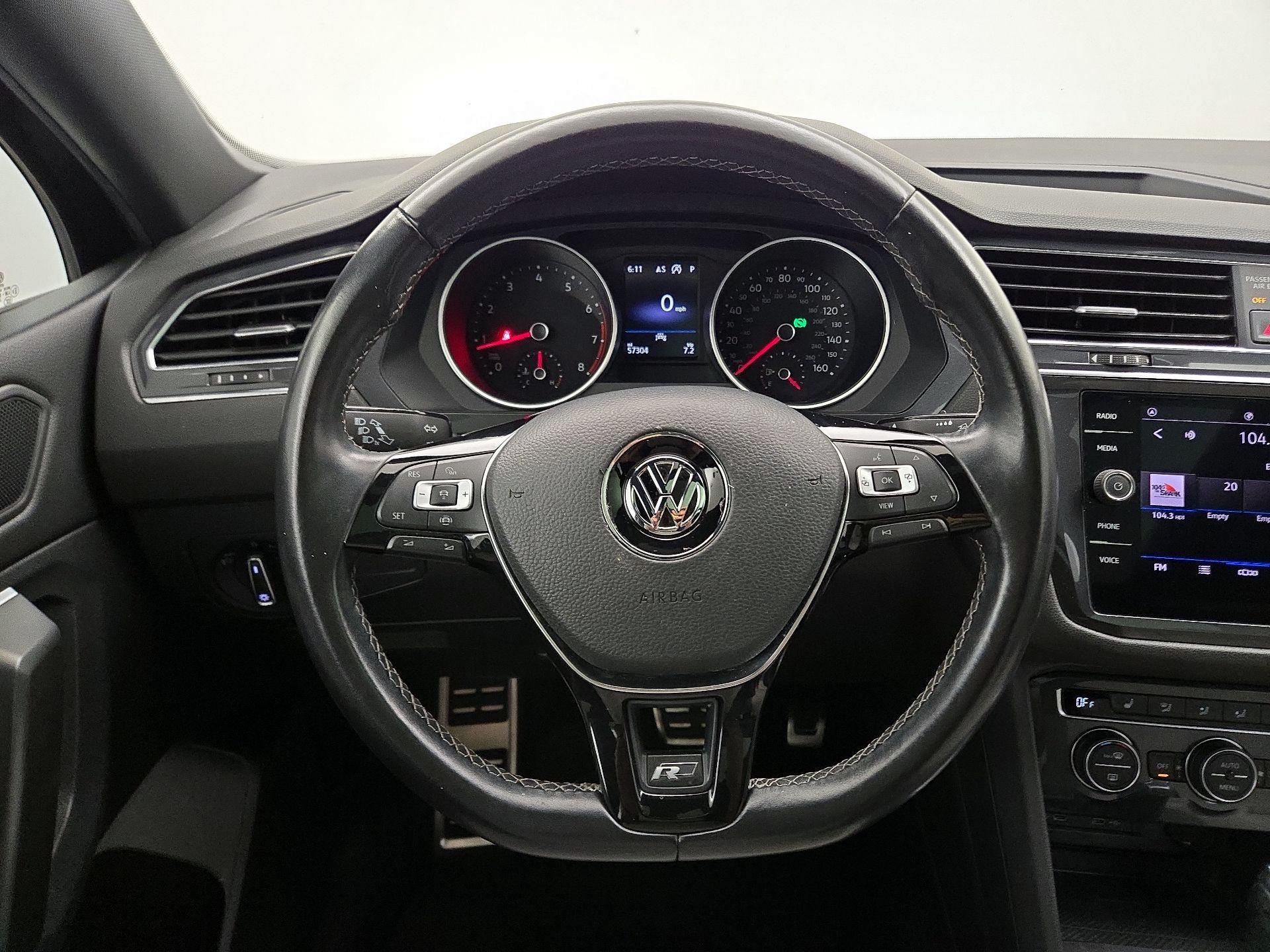 Thumbnail: 2021 Volkswagen Tiguan - 10