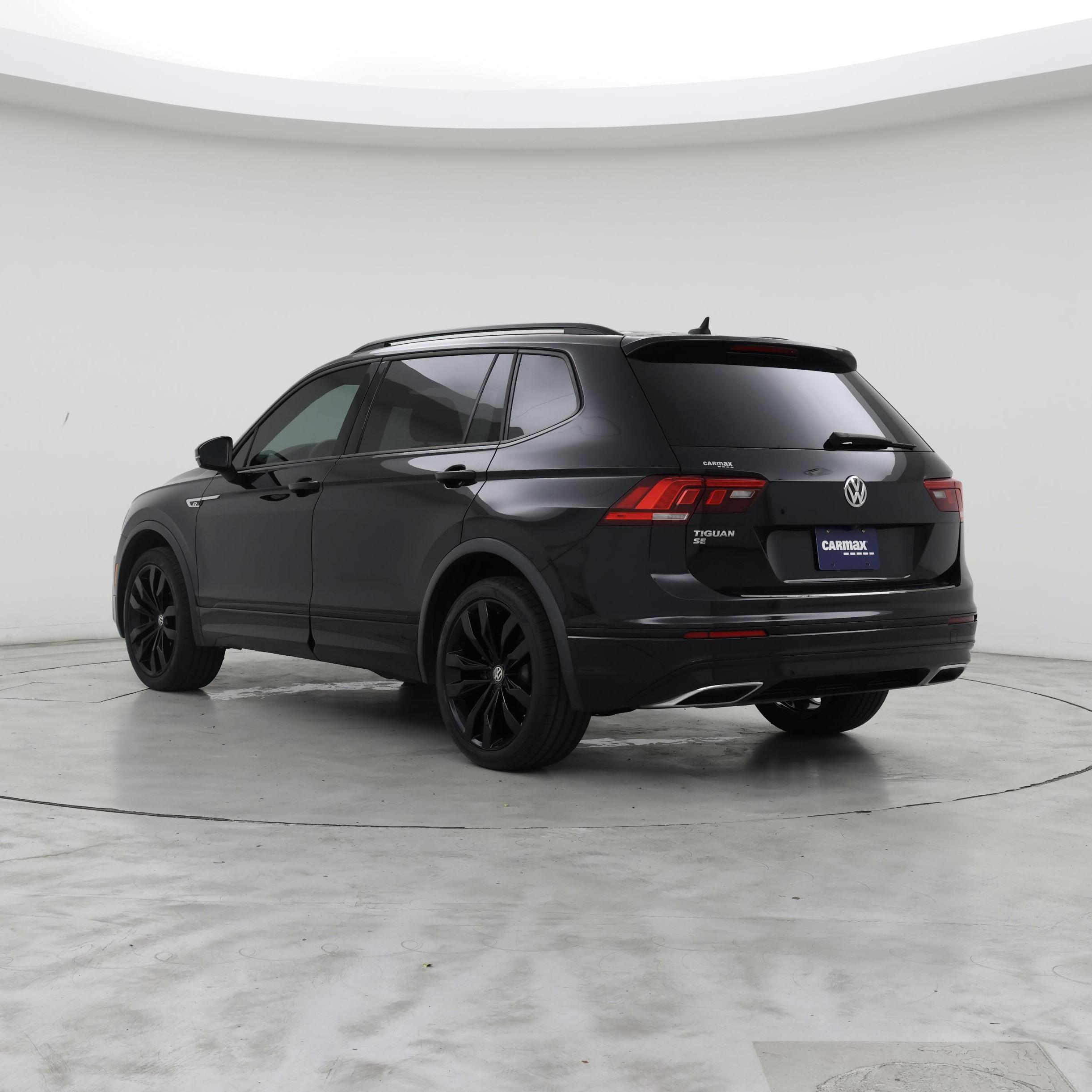Thumbnail: 2021 Volkswagen Tiguan - 2