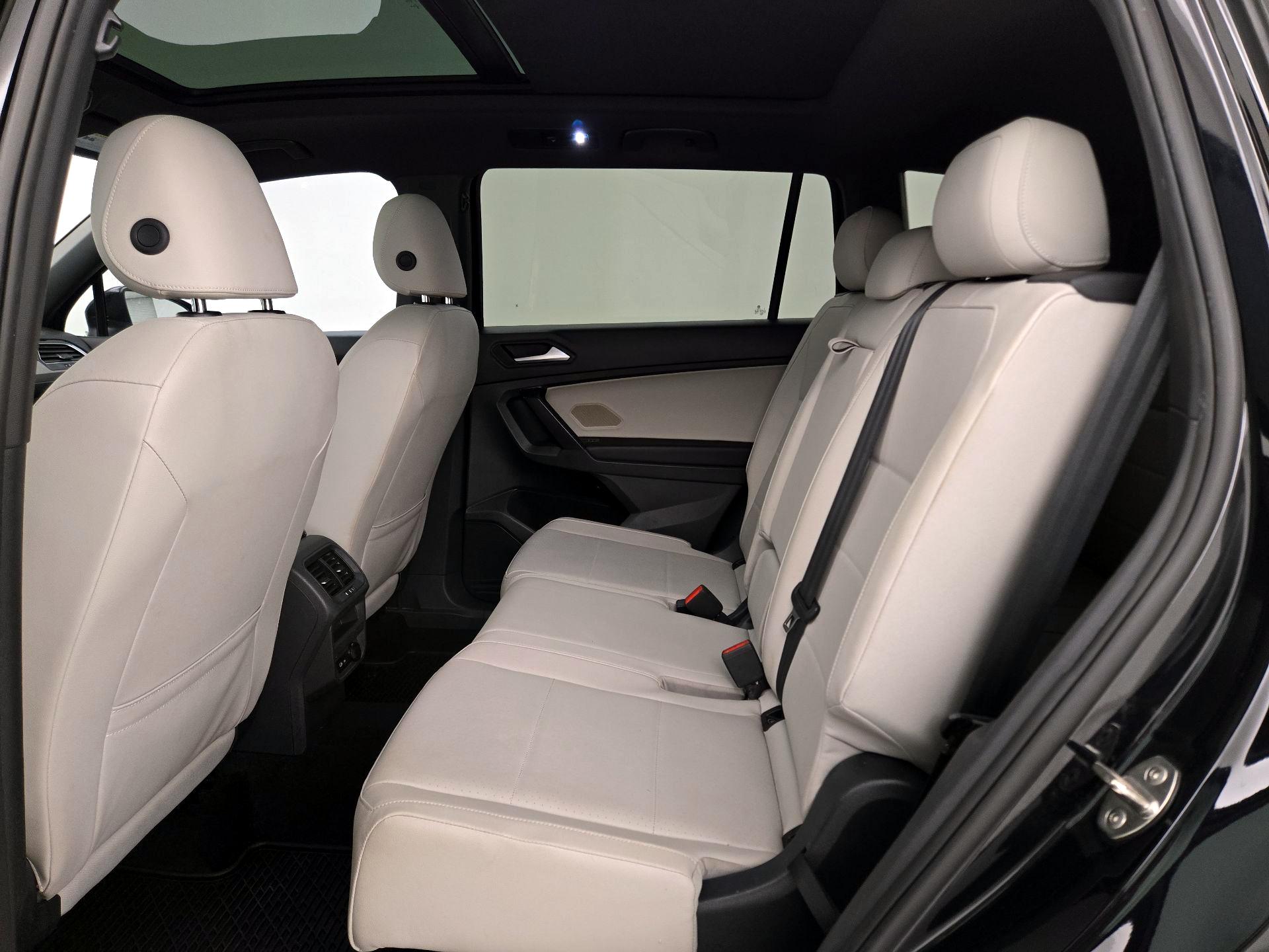 Thumbnail: 2021 Volkswagen Tiguan - 20