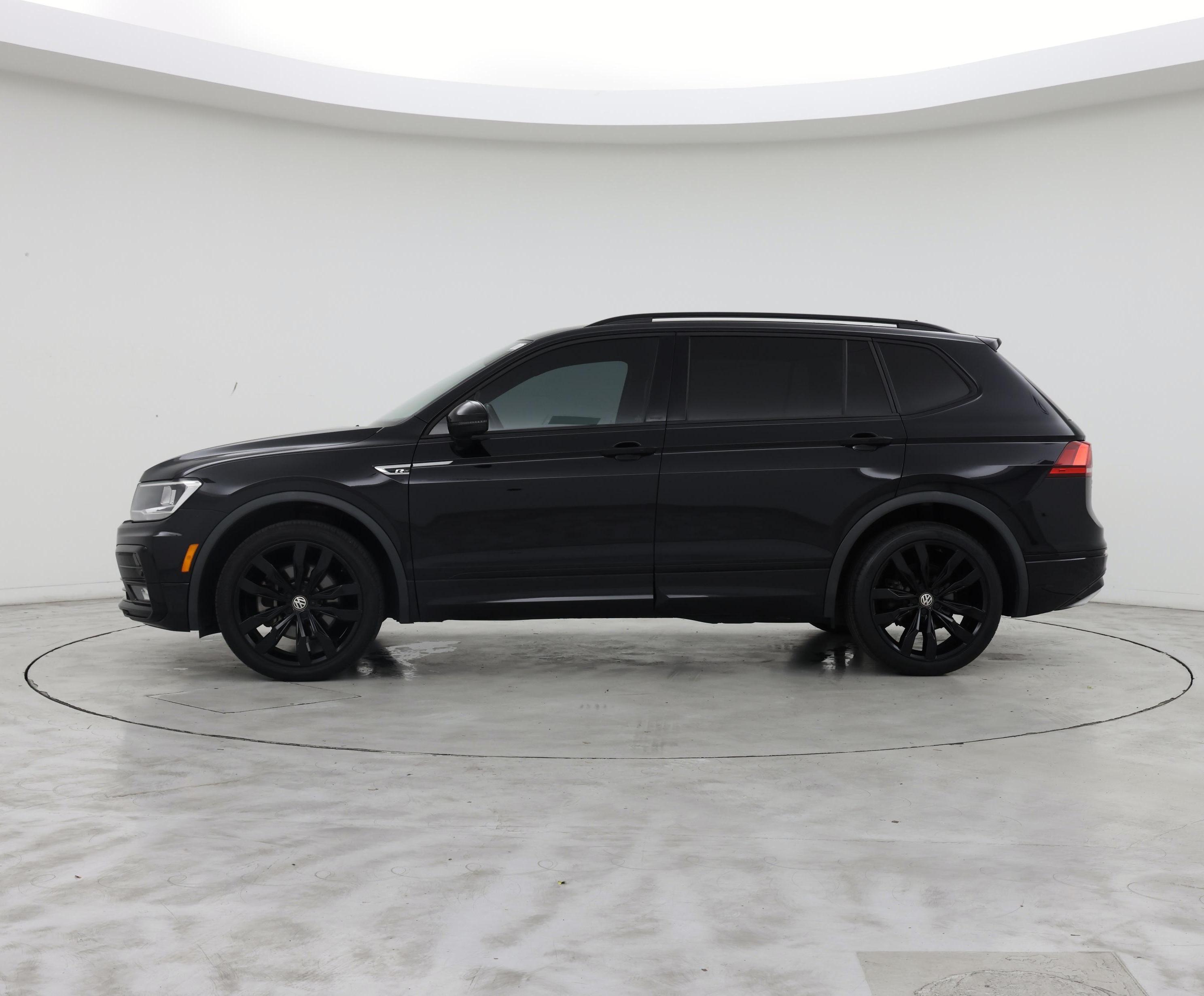 Thumbnail: 2021 Volkswagen Tiguan - 3