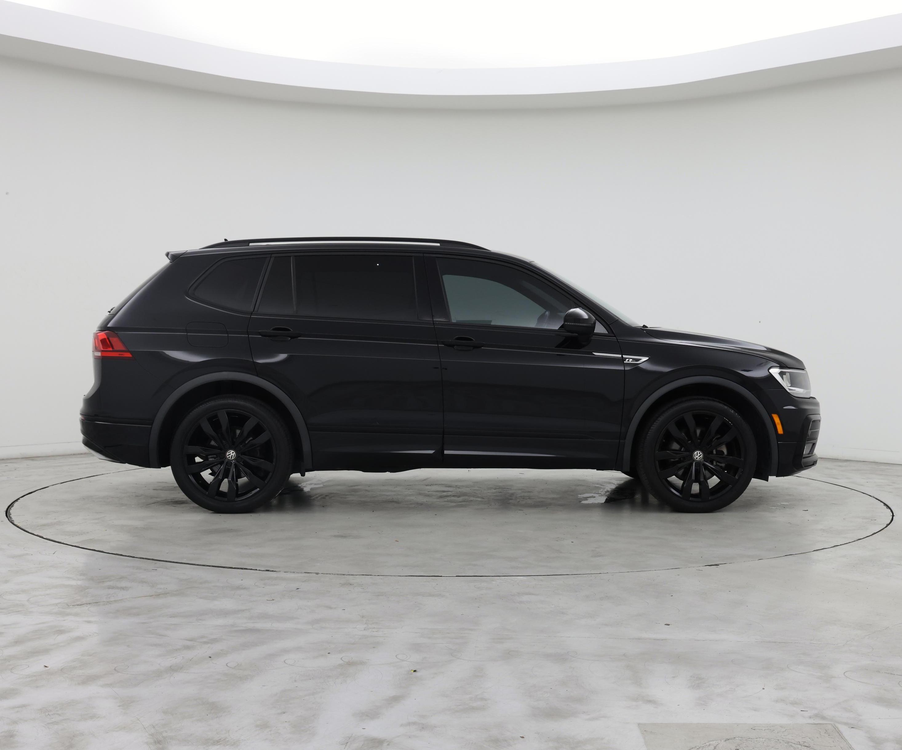 Thumbnail: 2021 Volkswagen Tiguan - 7