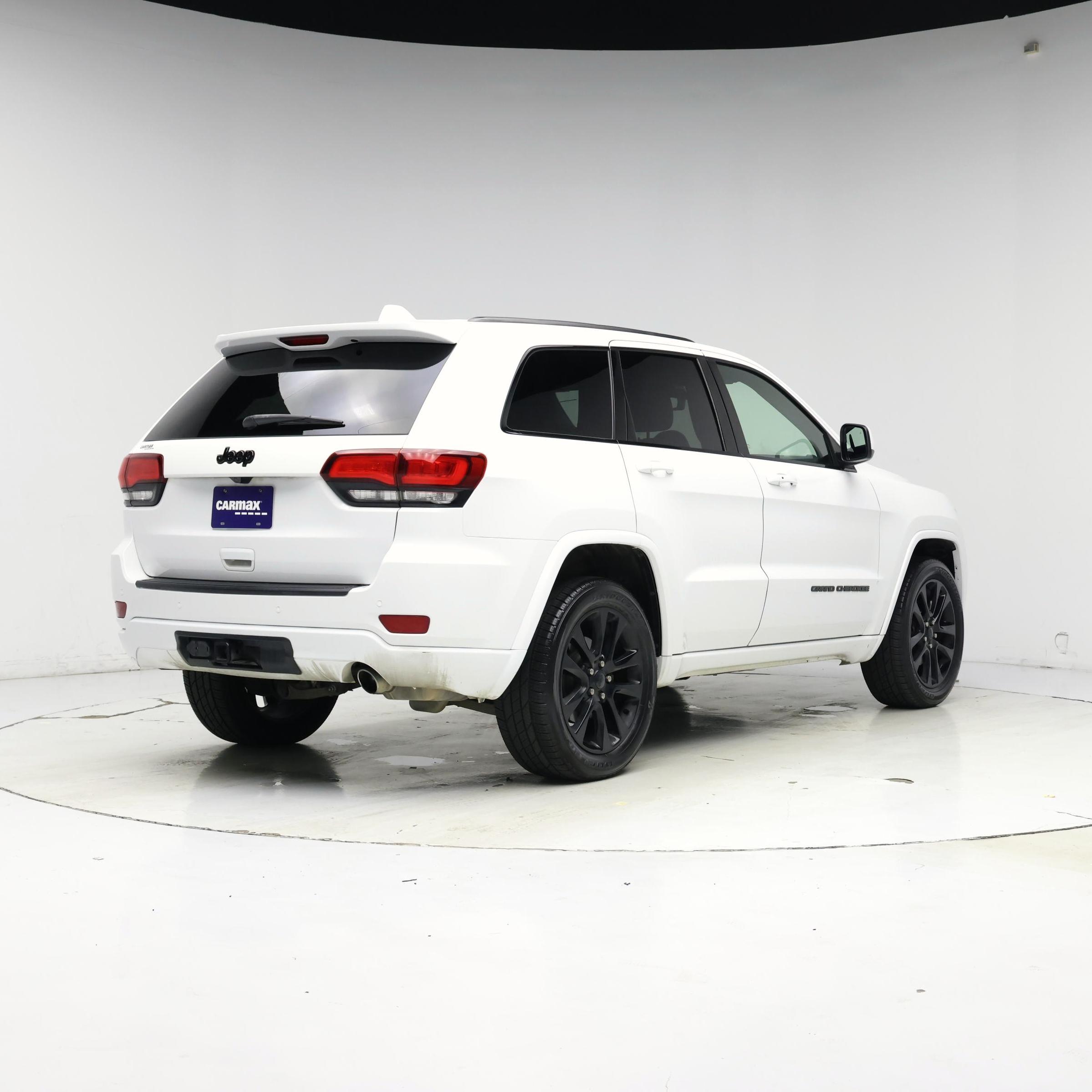 Thumbnail: 2019 Jeep Grand Cherokee - 8
