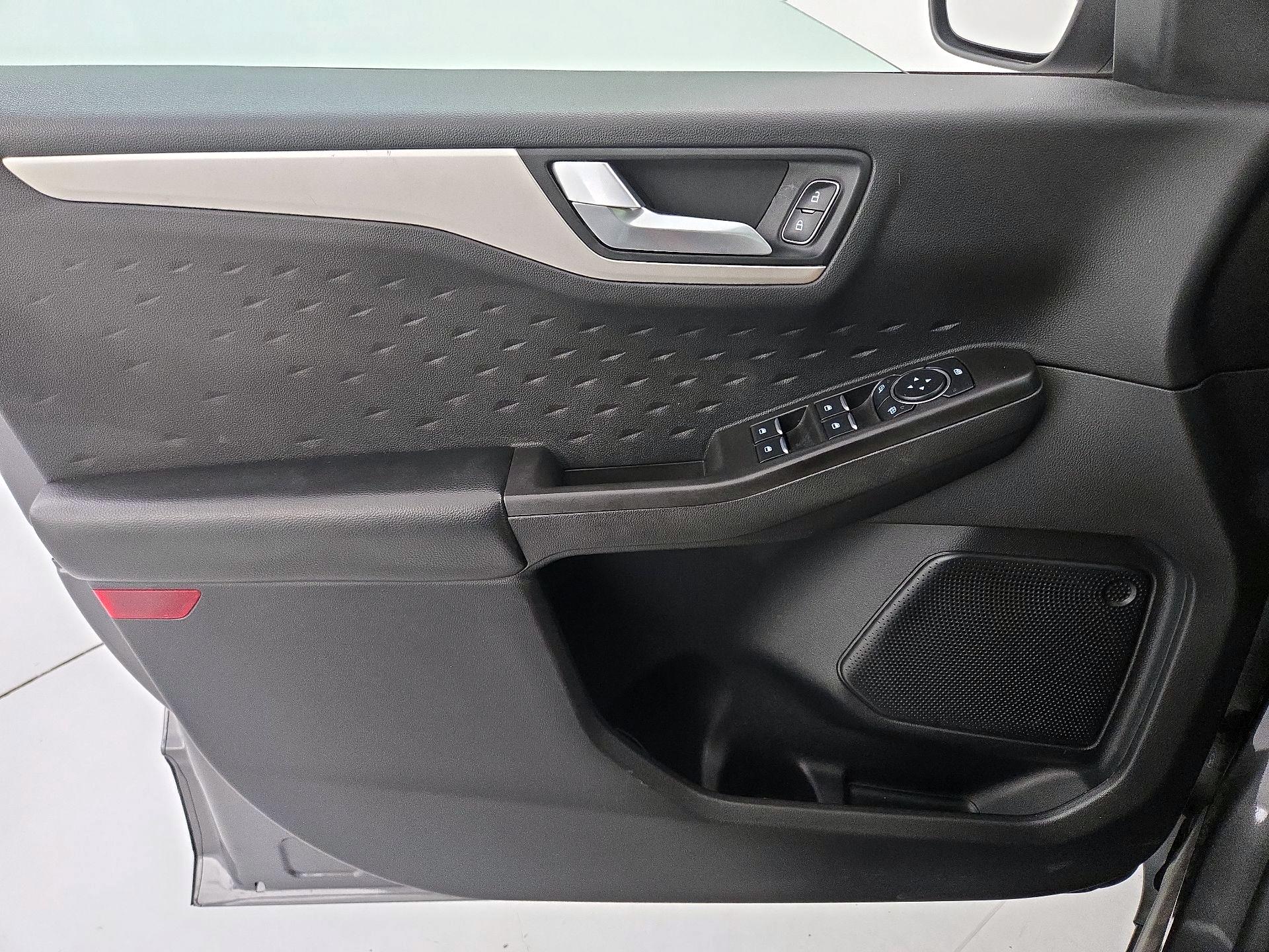 Thumbnail: 2020 Ford Escape - 12
