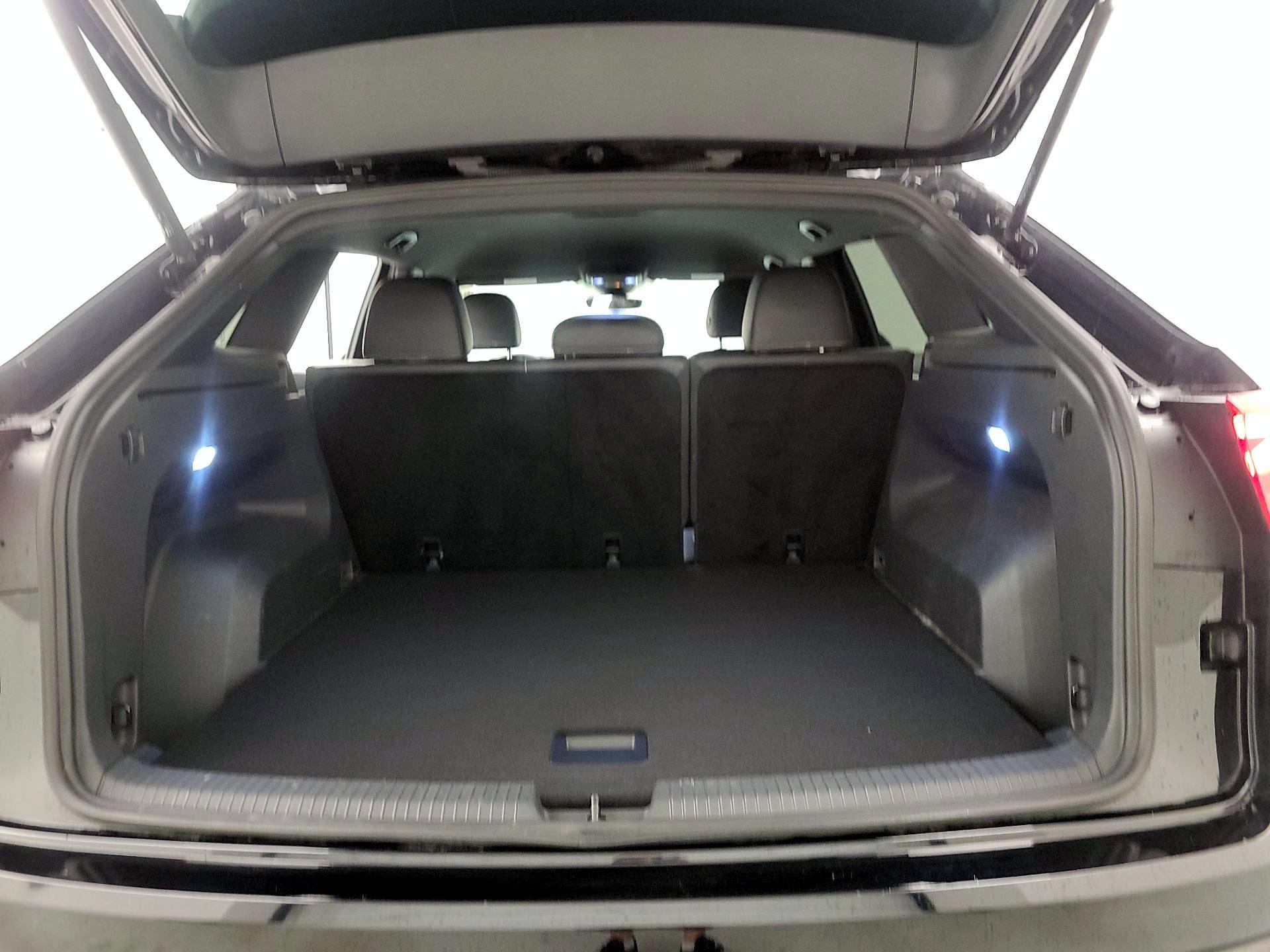 Thumbnail: 2024 Volkswagen Atlas - 20