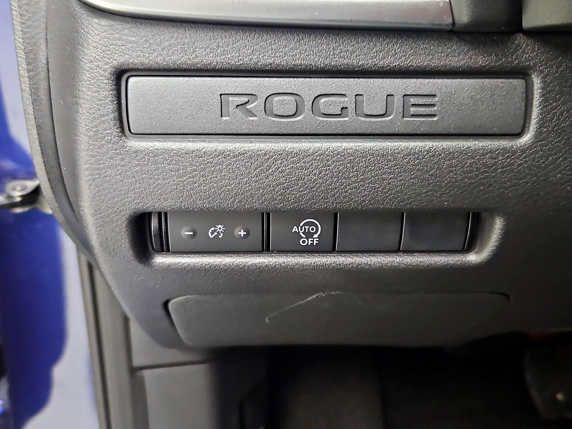 Thumbnail: 2023 Nissan Rogue - 13