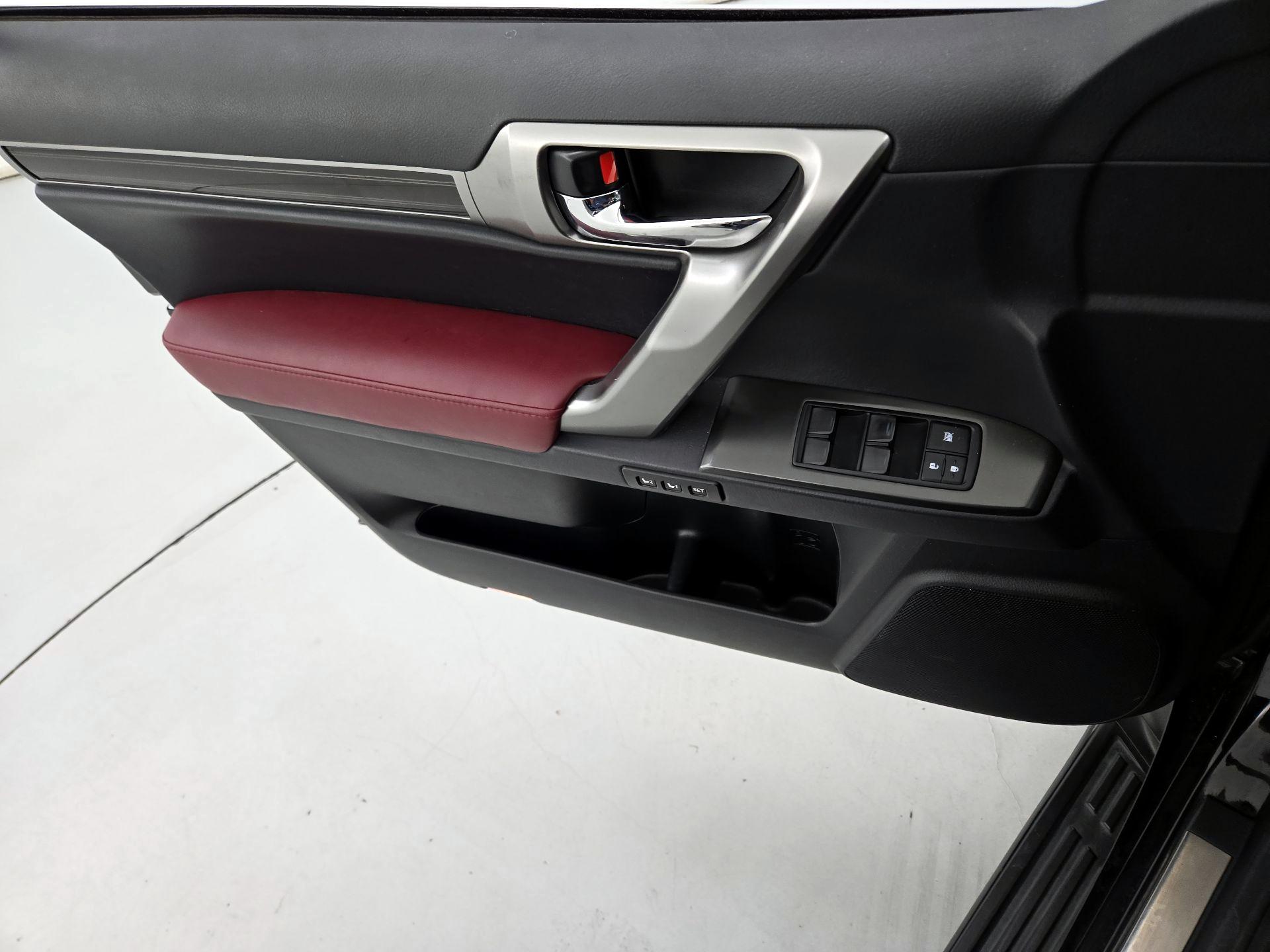Thumbnail: 2023 Lexus GX - 12