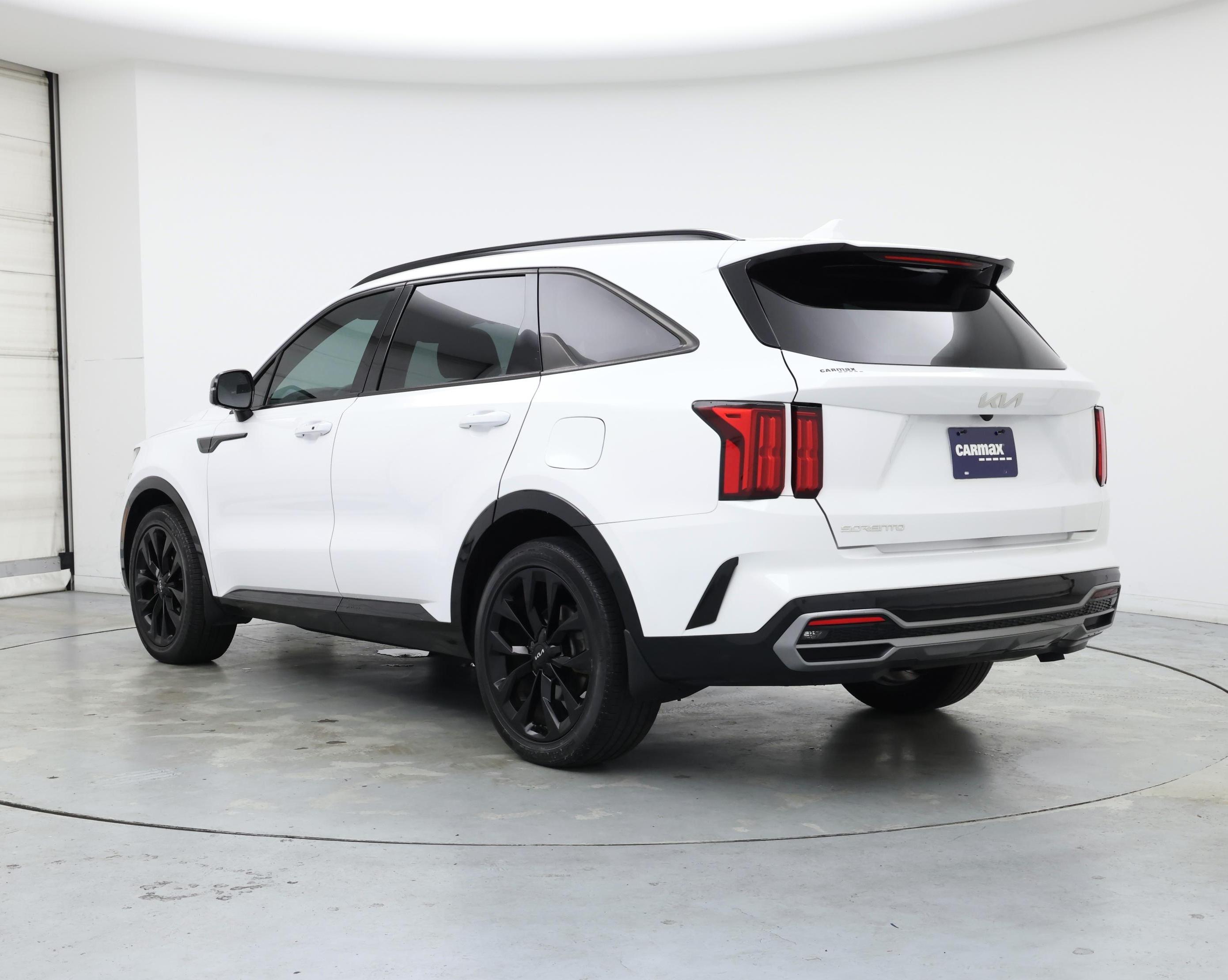 Thumbnail: 2023 Kia Sorento - 2